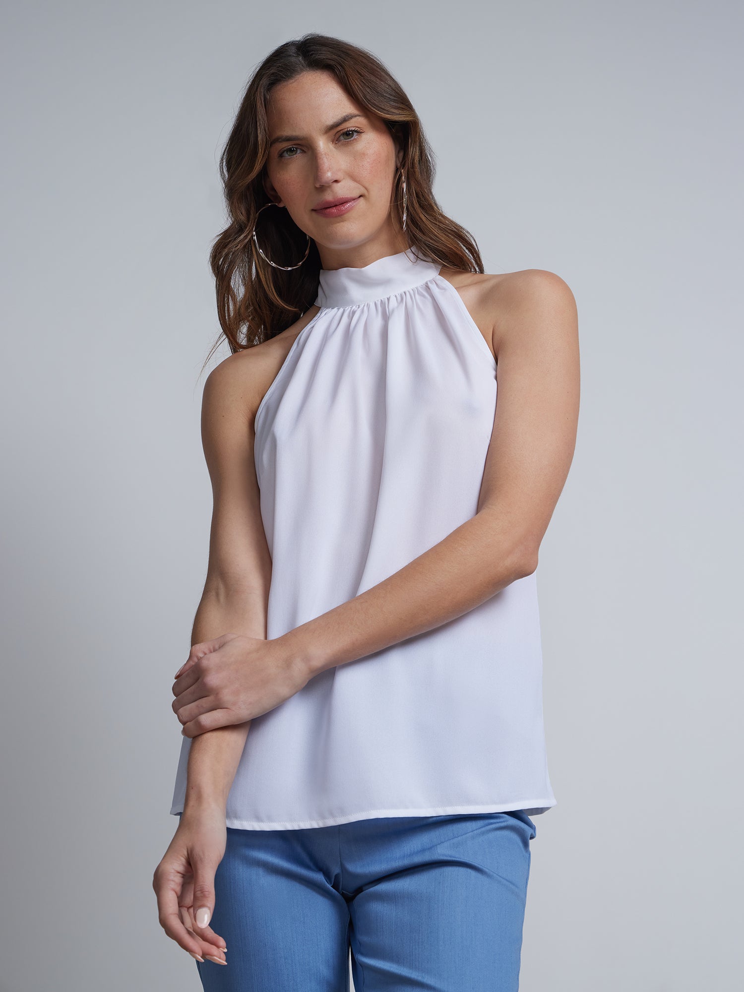 Bow-Back Halterneck Top – New York & Company