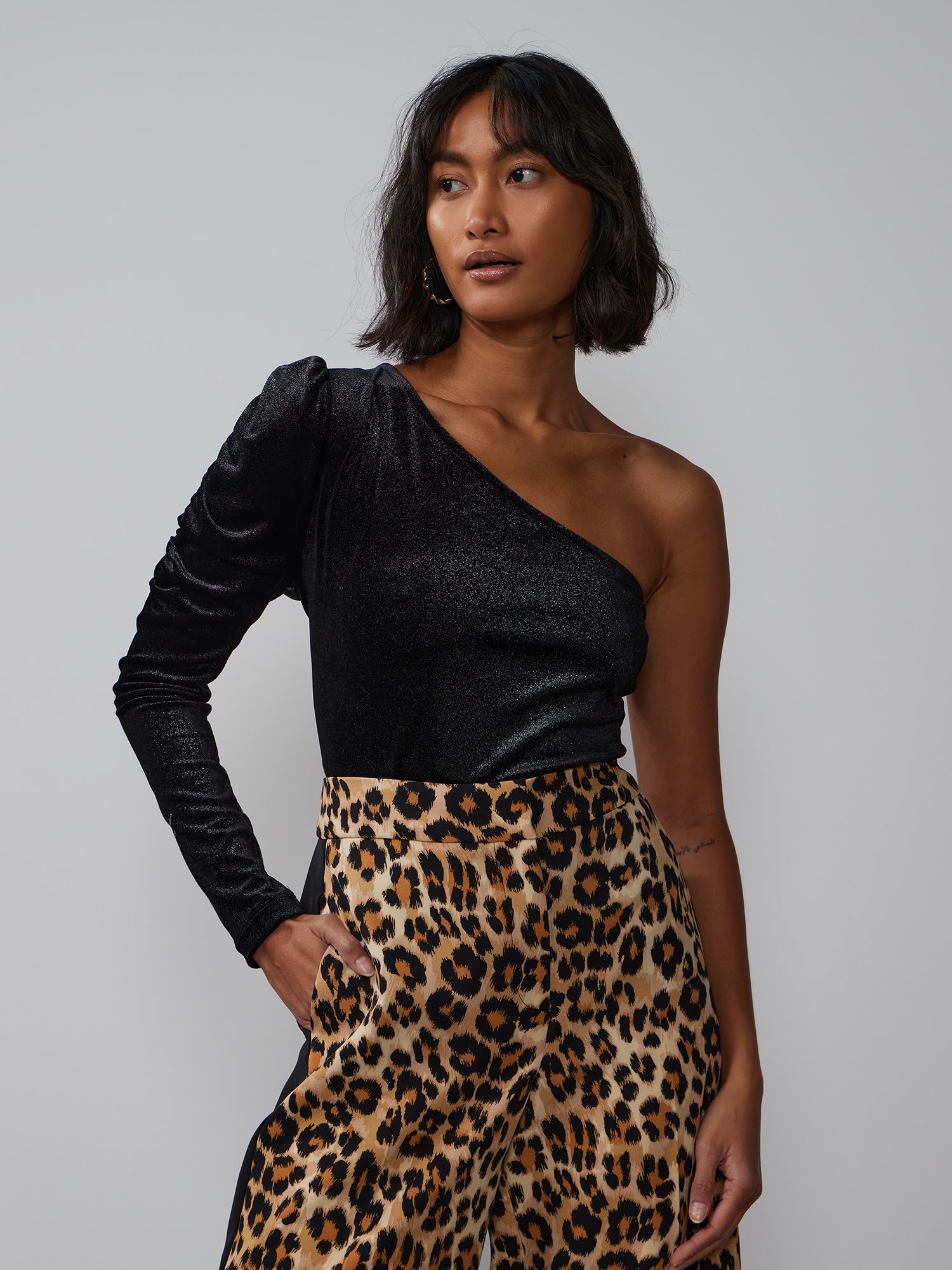 Velvet Ruched Sleeve One Shoulder Top – New York & Company