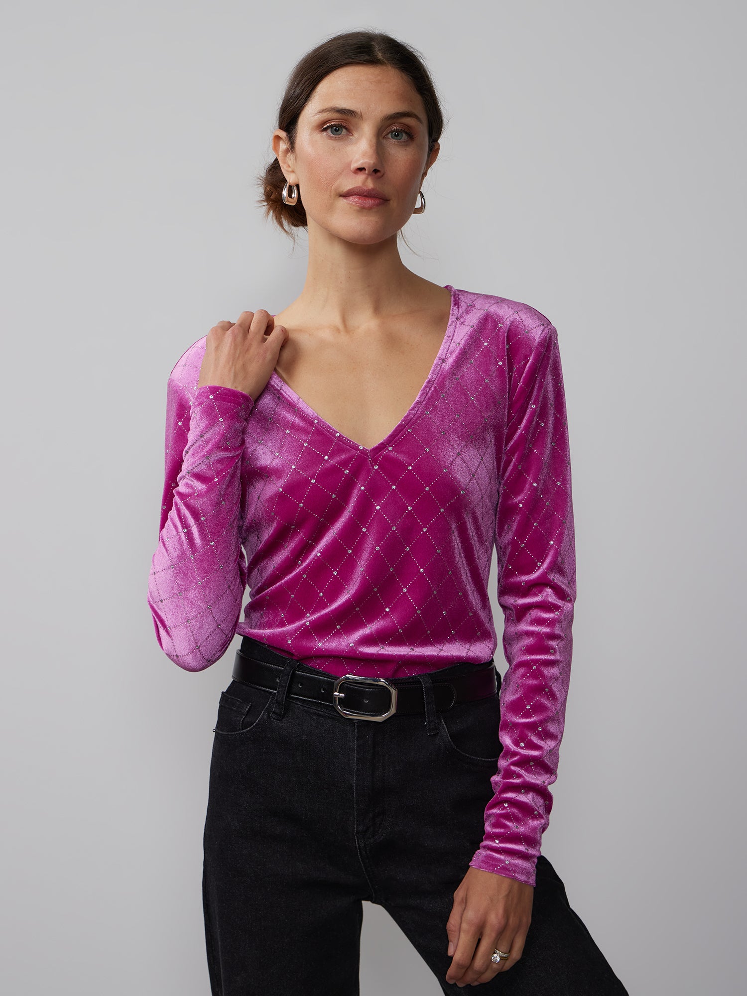 Velvet Rhinestone Diamond Pattern Top – New York & Company