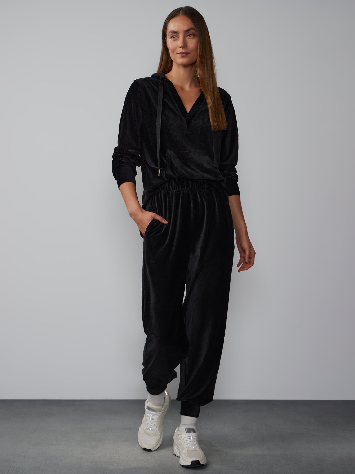 Elastic Waist Velour Ribbed Pants – New York & Company