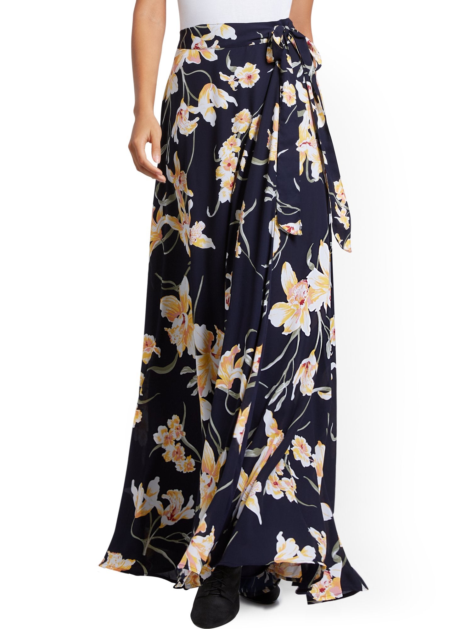 New York & Company Adds Extended Plus Sizes - Stylish Curves