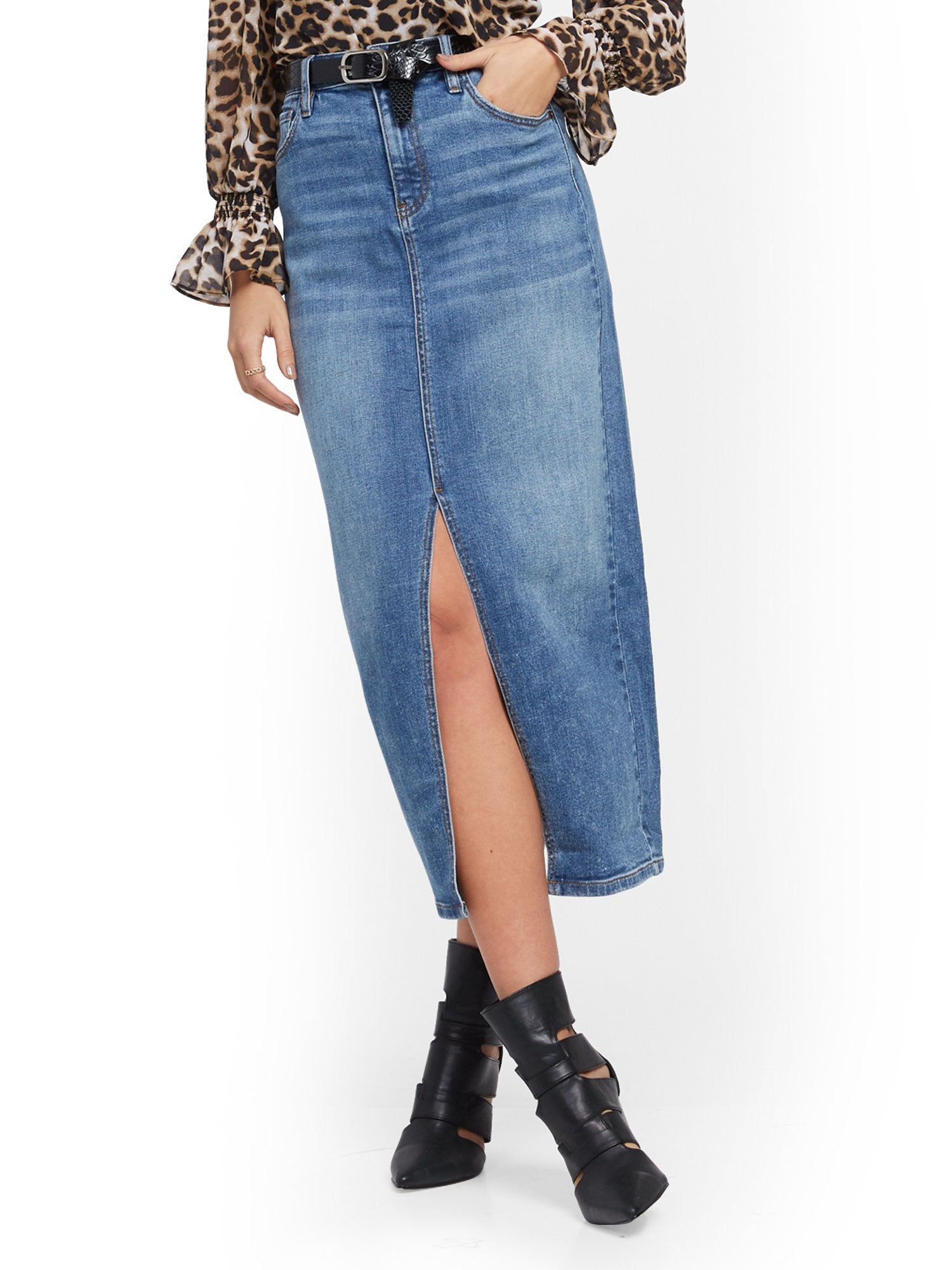 High-Waist Front-Slit Denim Skirt – New York Company
