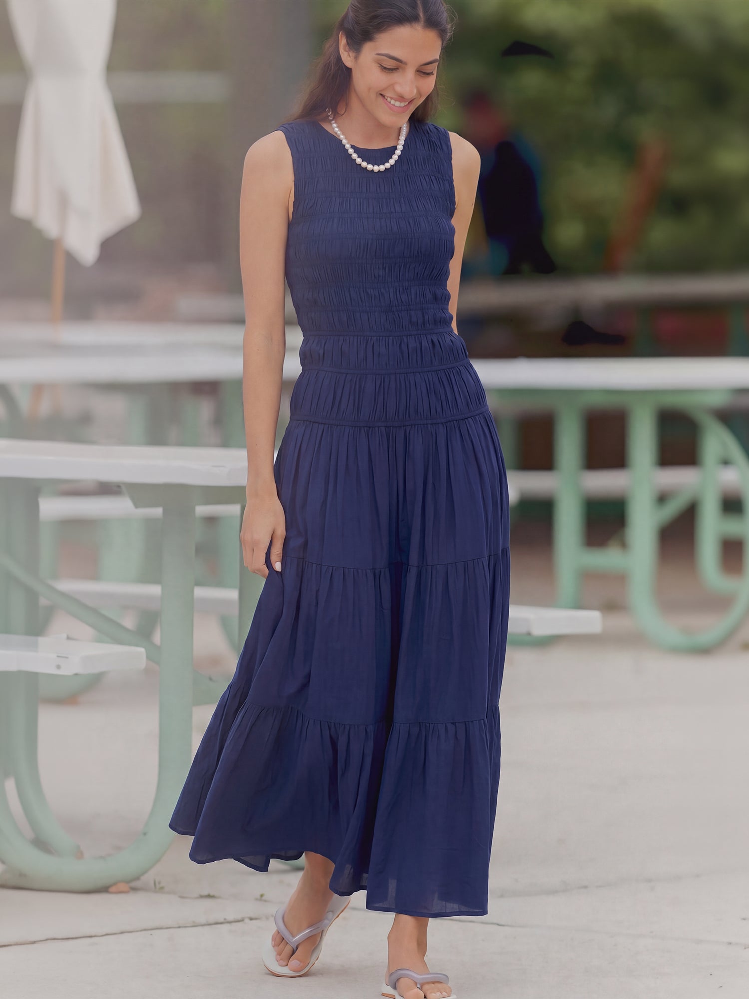 Sleeveless Ruched Bodice Tie Neck A Line Maxi Dress - SMALL / BLUE