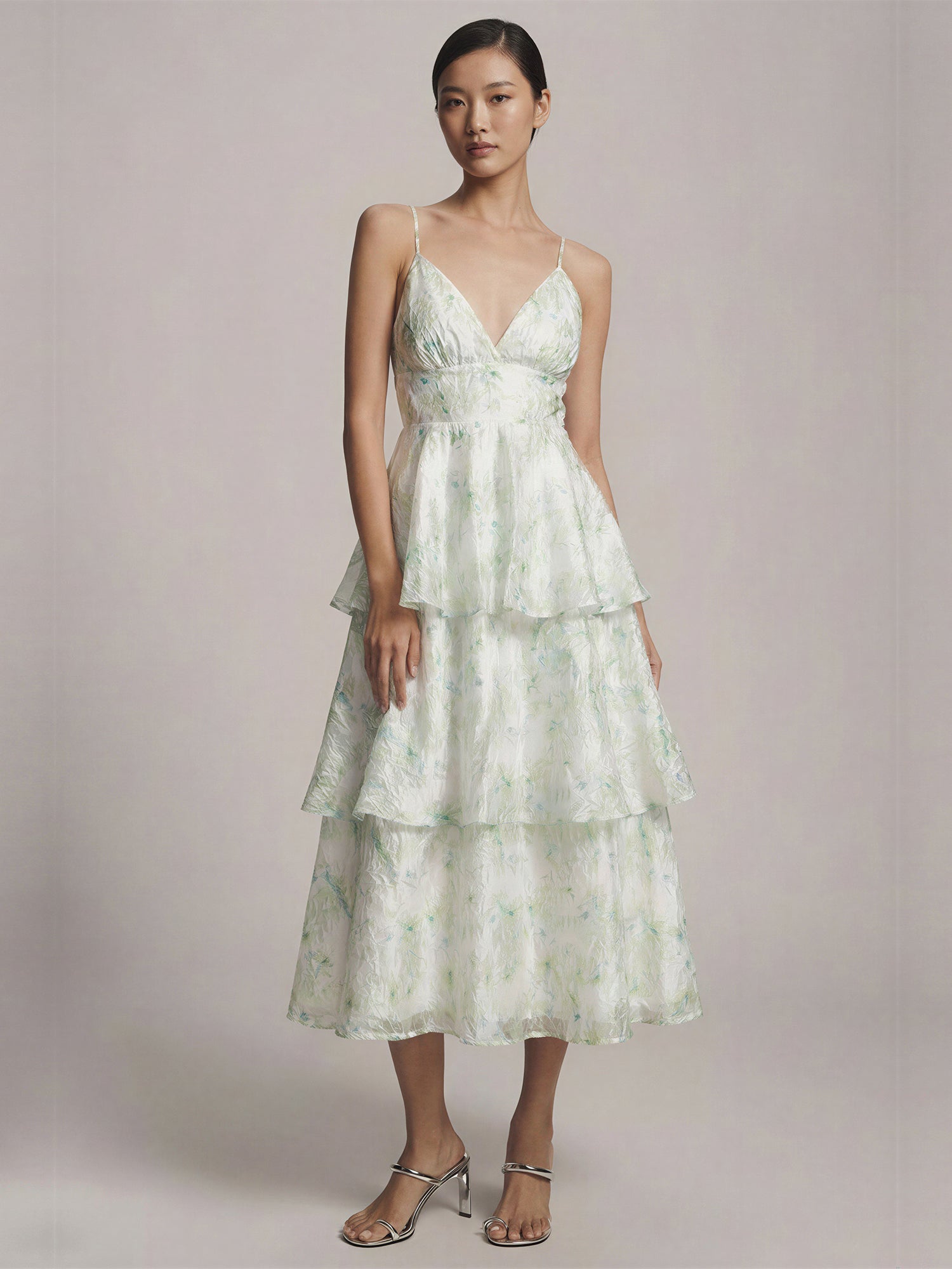 V Neck Floral Tiered Midi Dress - MEDIUM / GREEN