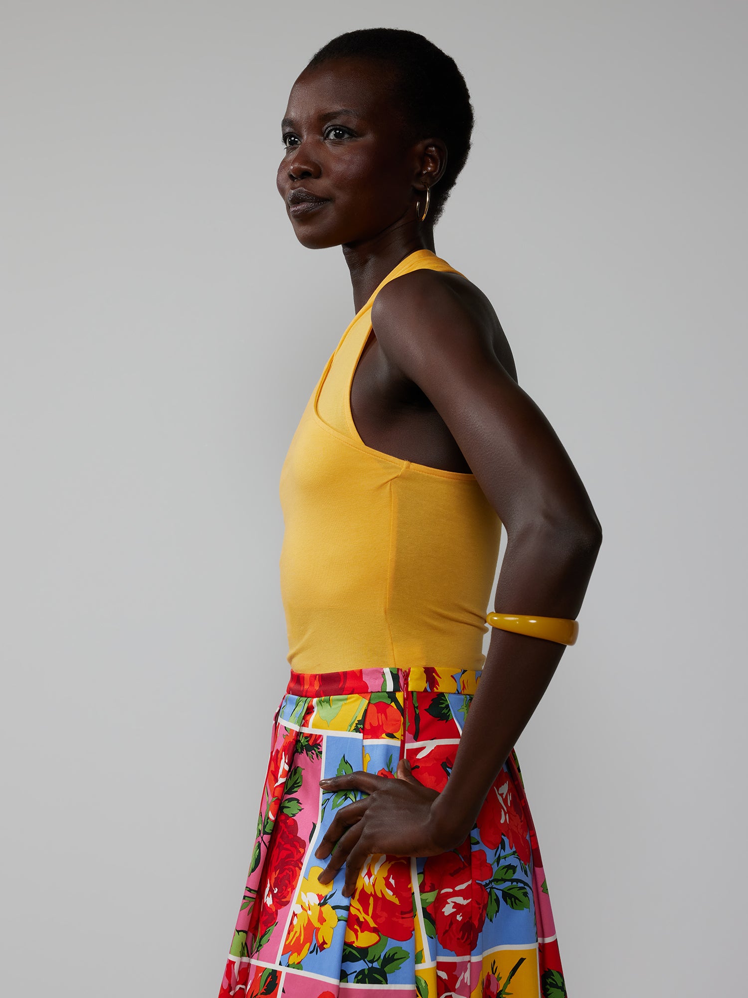 Sleeveless Cross Halter Tank Top – New York & Company