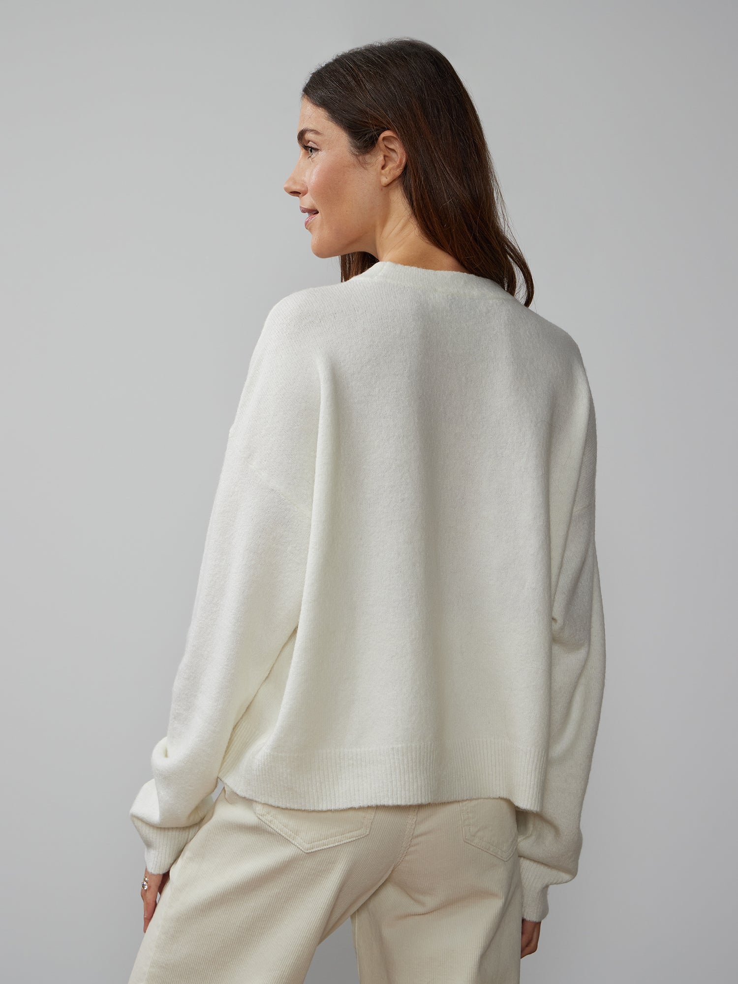 Long Sleeve Flower Embroidered Sweater – New York & Company