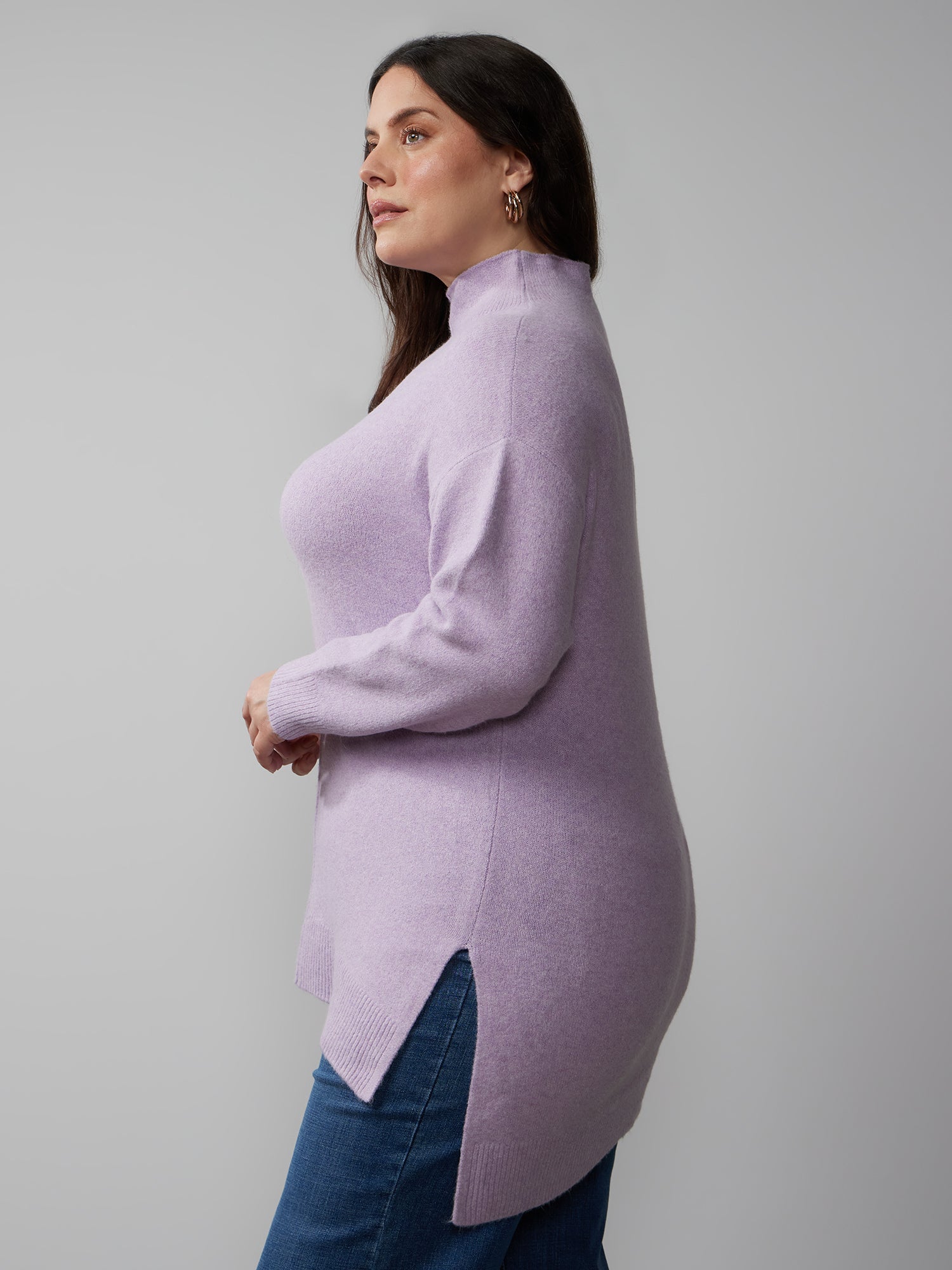 新品未使用　INSCRIRE Asymmetry Sweat パープル Plus Asymmetrical Hem Mock Neck Sweater – New York & Company