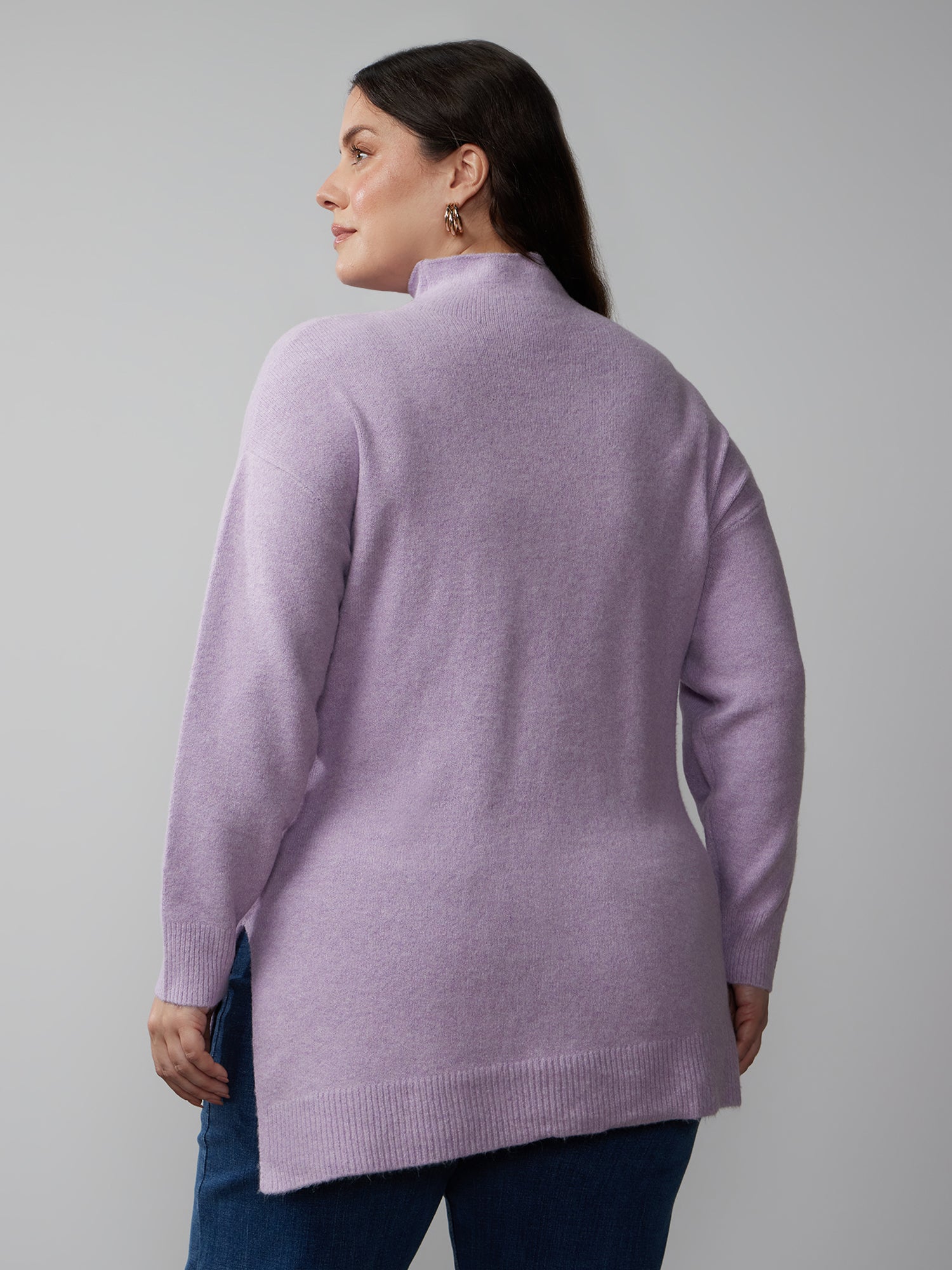 Plus Asymmetrical Hem Mock Neck Sweater – New York & Company