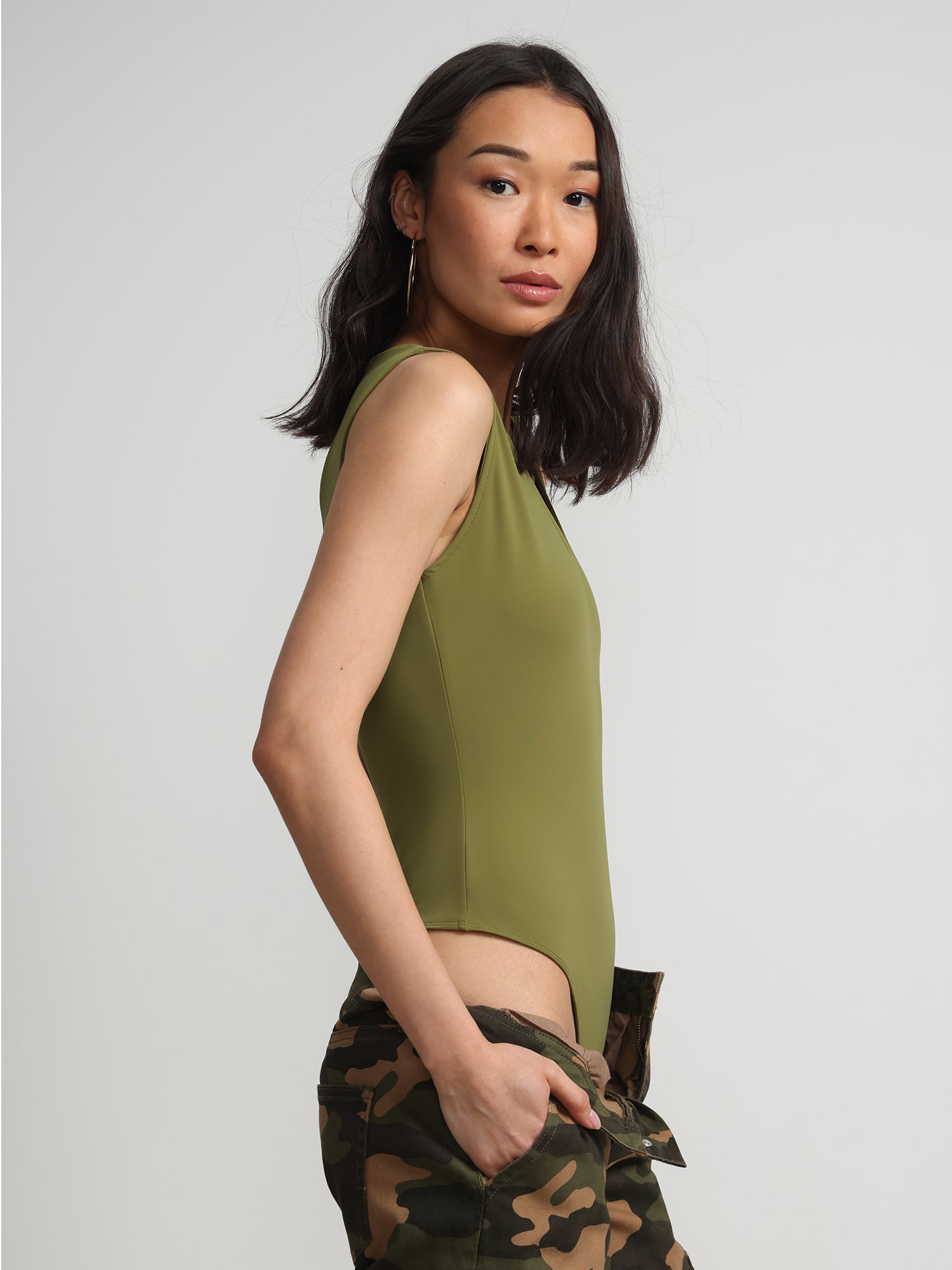 V-Neck Scuba Bodysuit – New York & Company