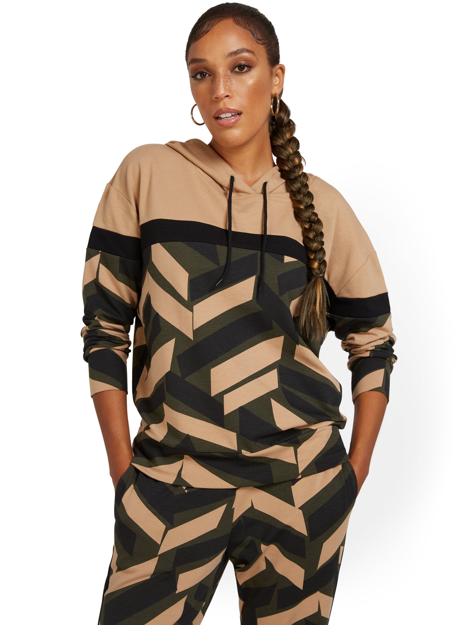 #color_WOODLAND GREEN