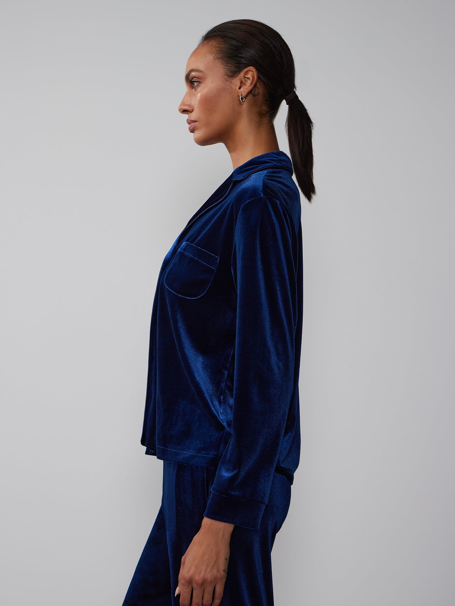 Long Sleeve Button Down Velour Top – New York & Company