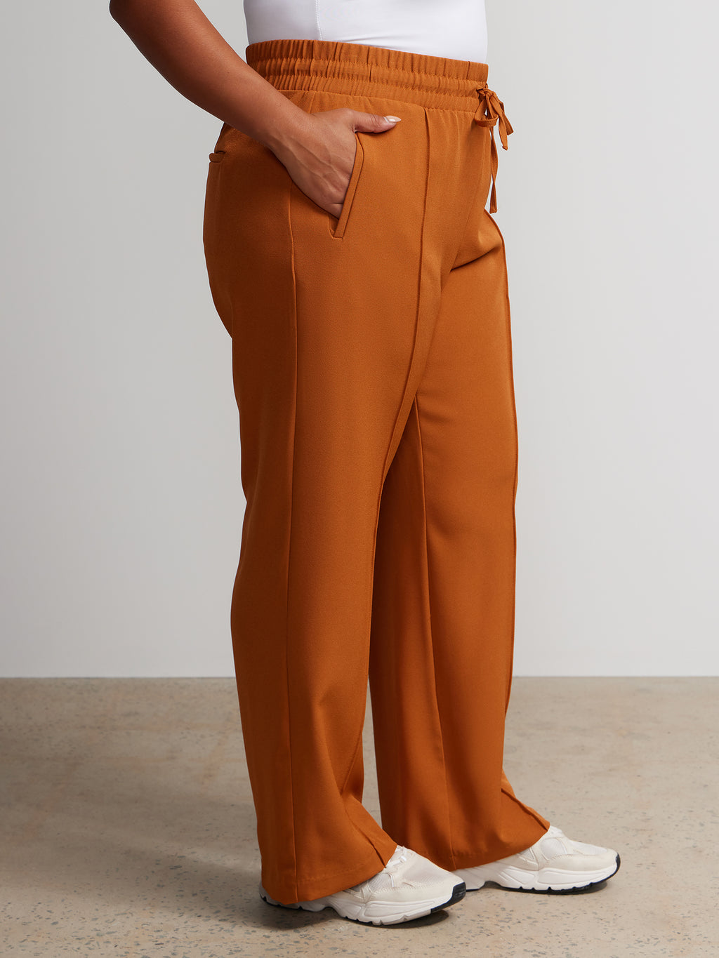 #color_CARAMEL BROWN