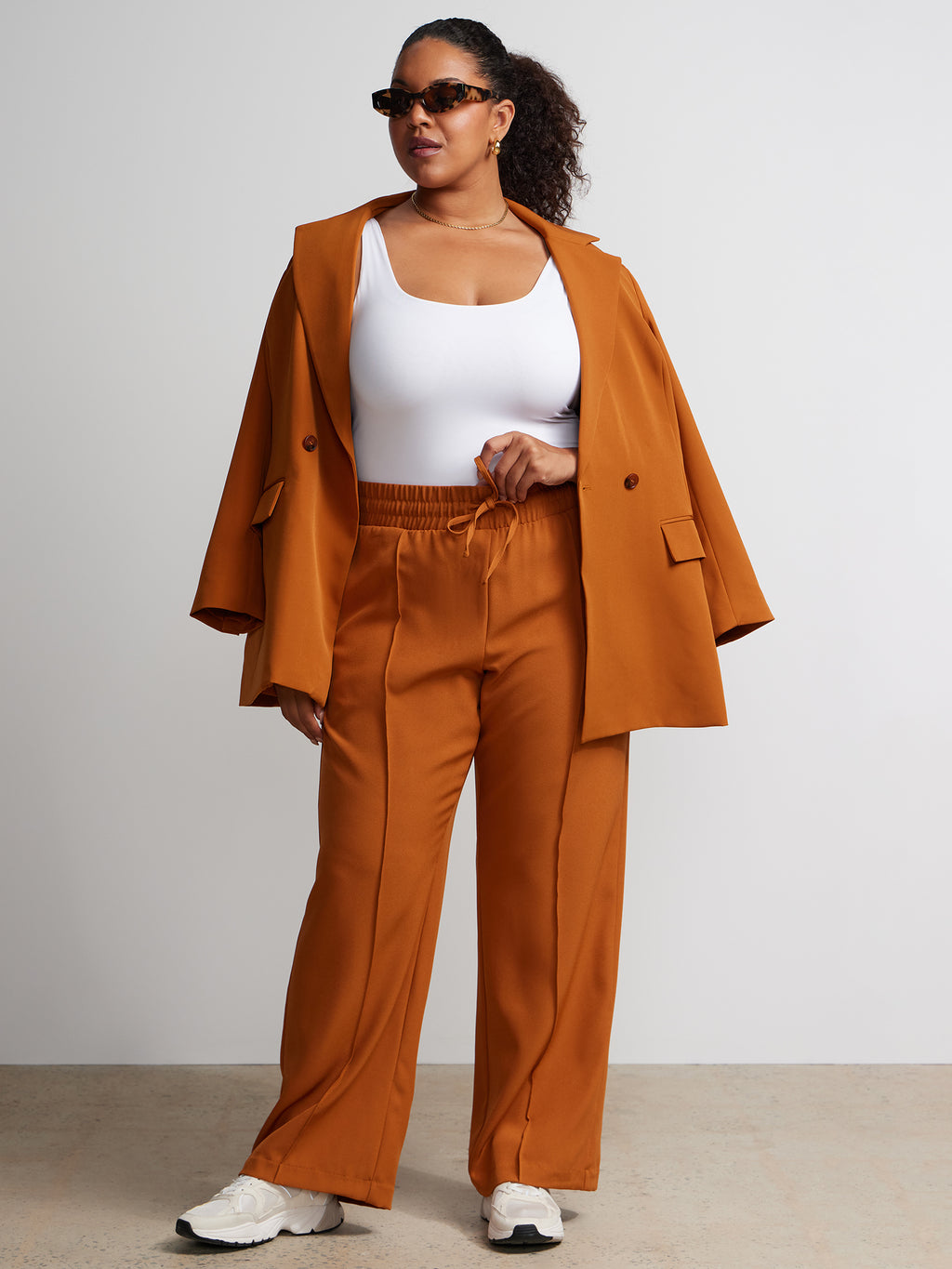 #color_CARAMEL BROWN