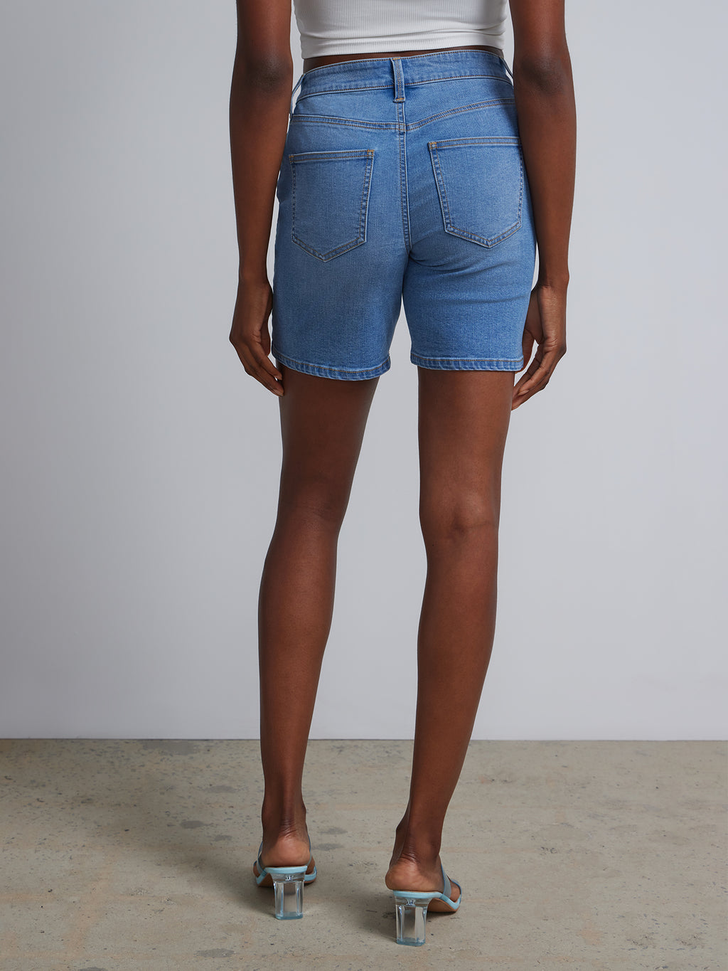 #color_MEDIUM BLUE WASH