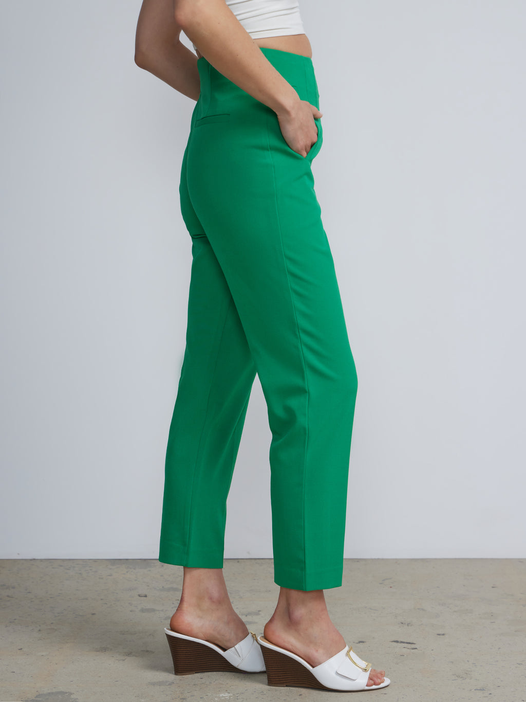 #color_GLIMMERING GREEN