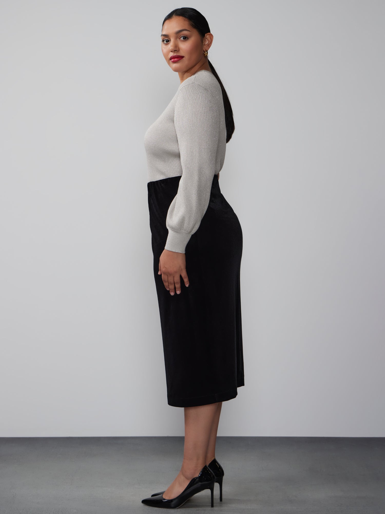 Plus Velvet Midi Pencil Skirt – New York & Company