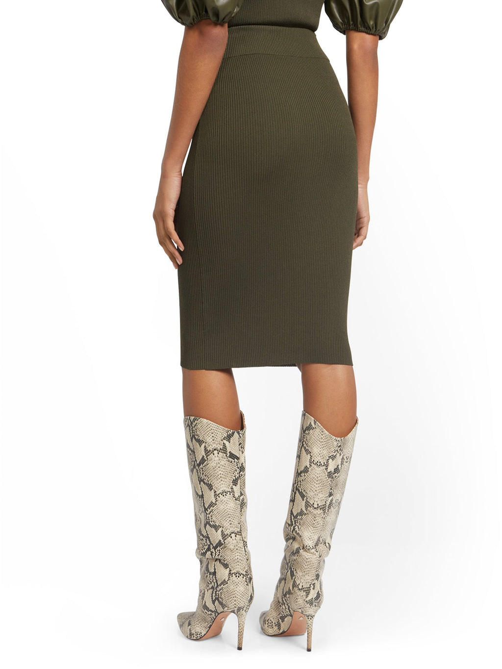 #color_WOODLAND GREEN