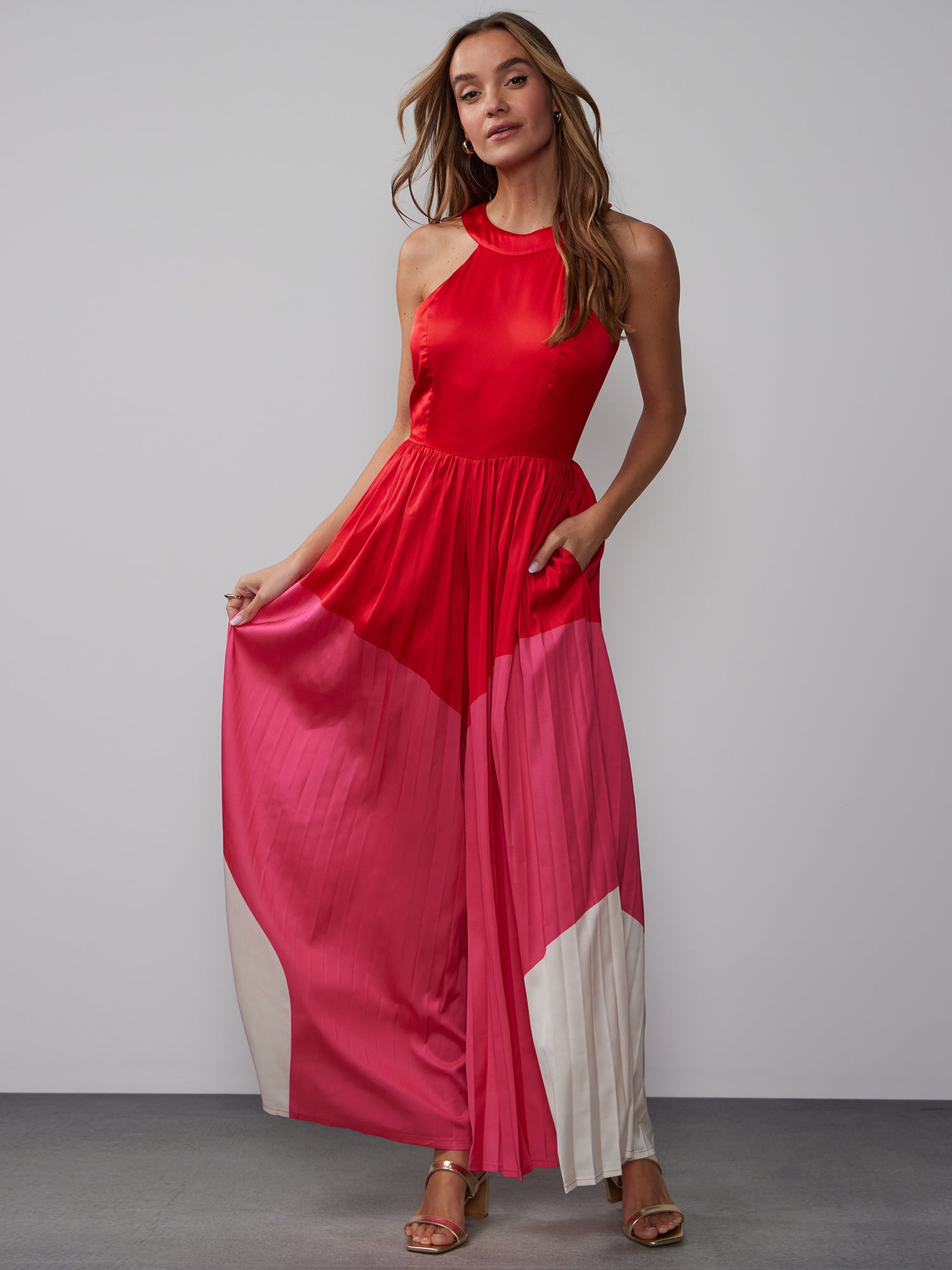 Sleeveless Pleated Colorblock Jumpsuit – New York & Company