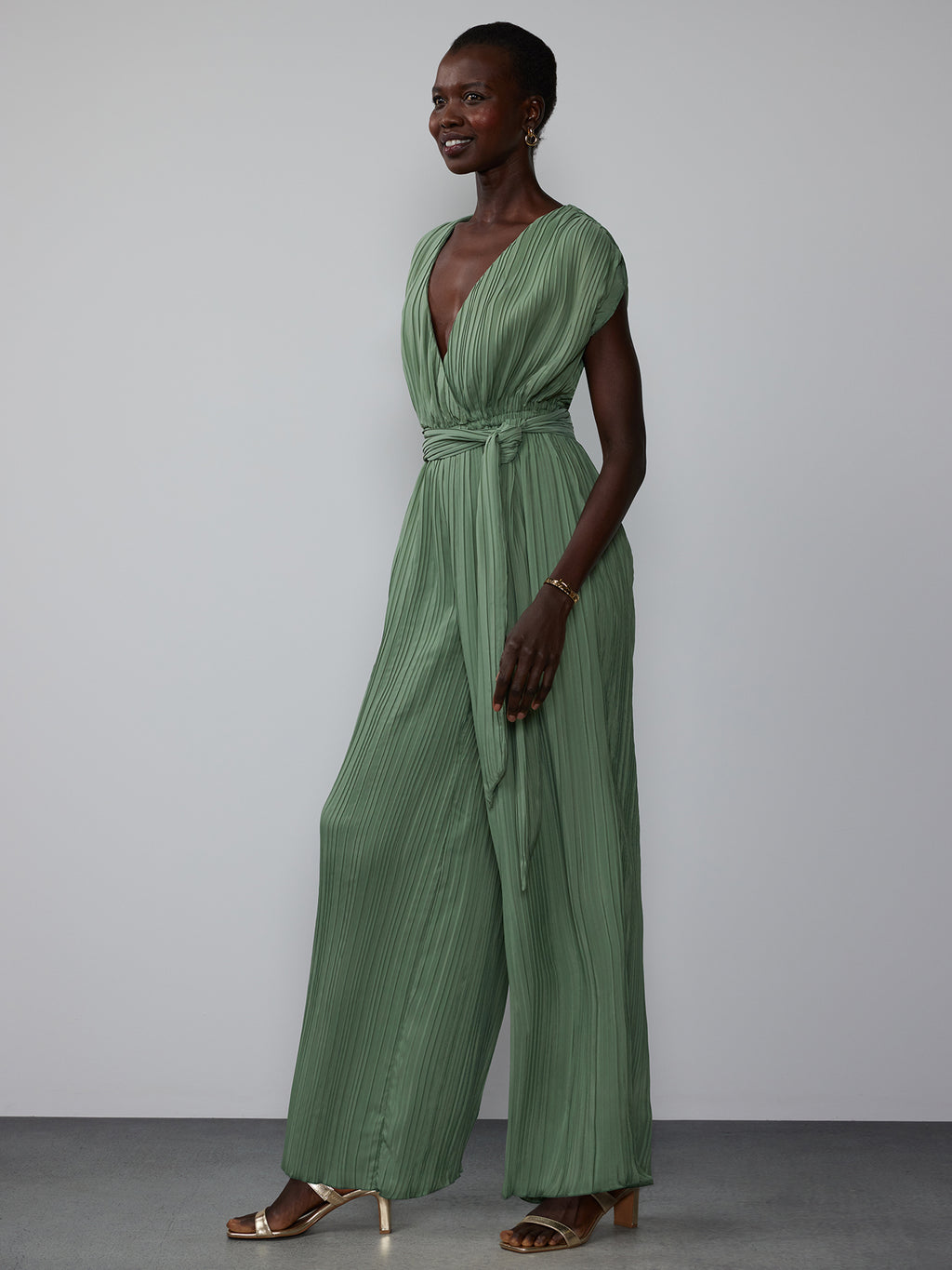 #color_OLIVE WHISPERS