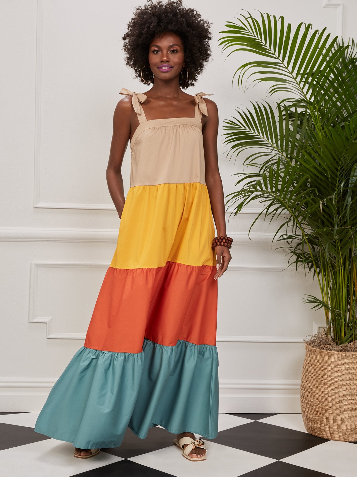 Colorblock Tiered Maxi Dress – New York & Company