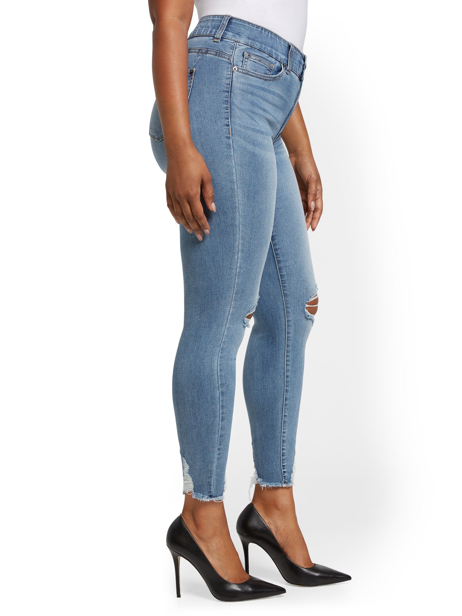 #color_LAVISH BLUE WASH