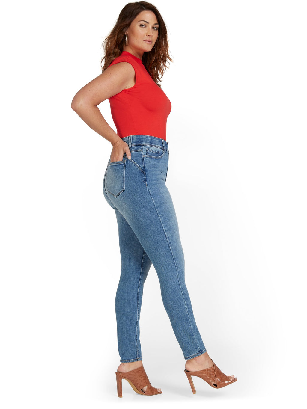 #color_MEDIUM BLUE WASH