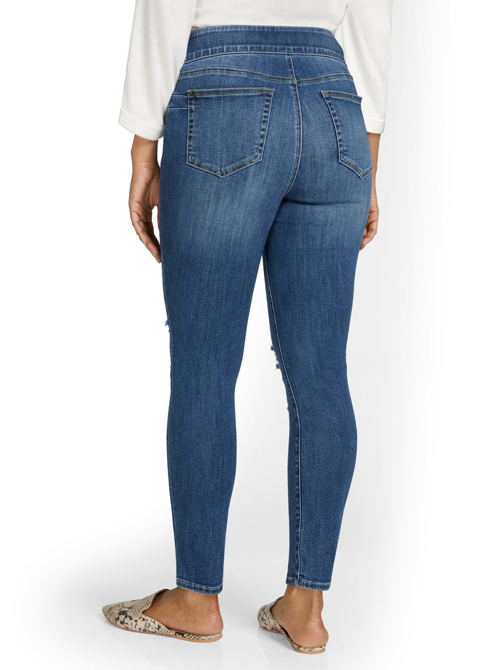 #color_MEDIUM BLUE WASH