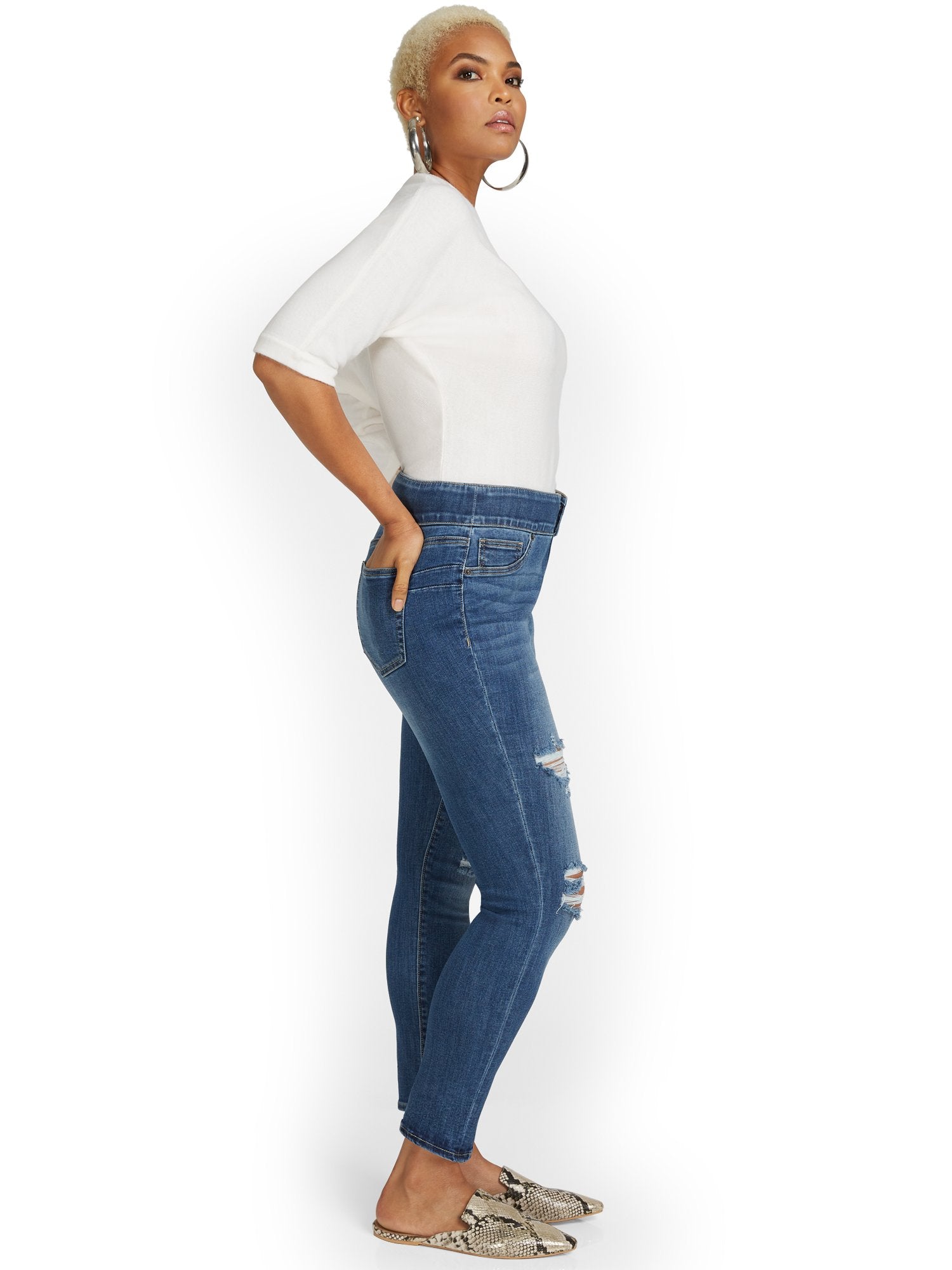 #color_MEDIUM BLUE WASH