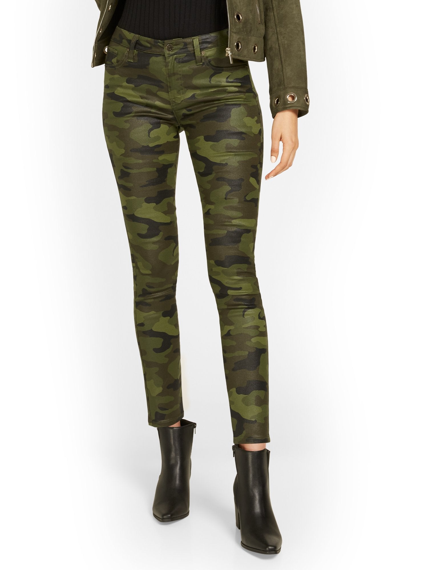 #color_GREEN CAMO