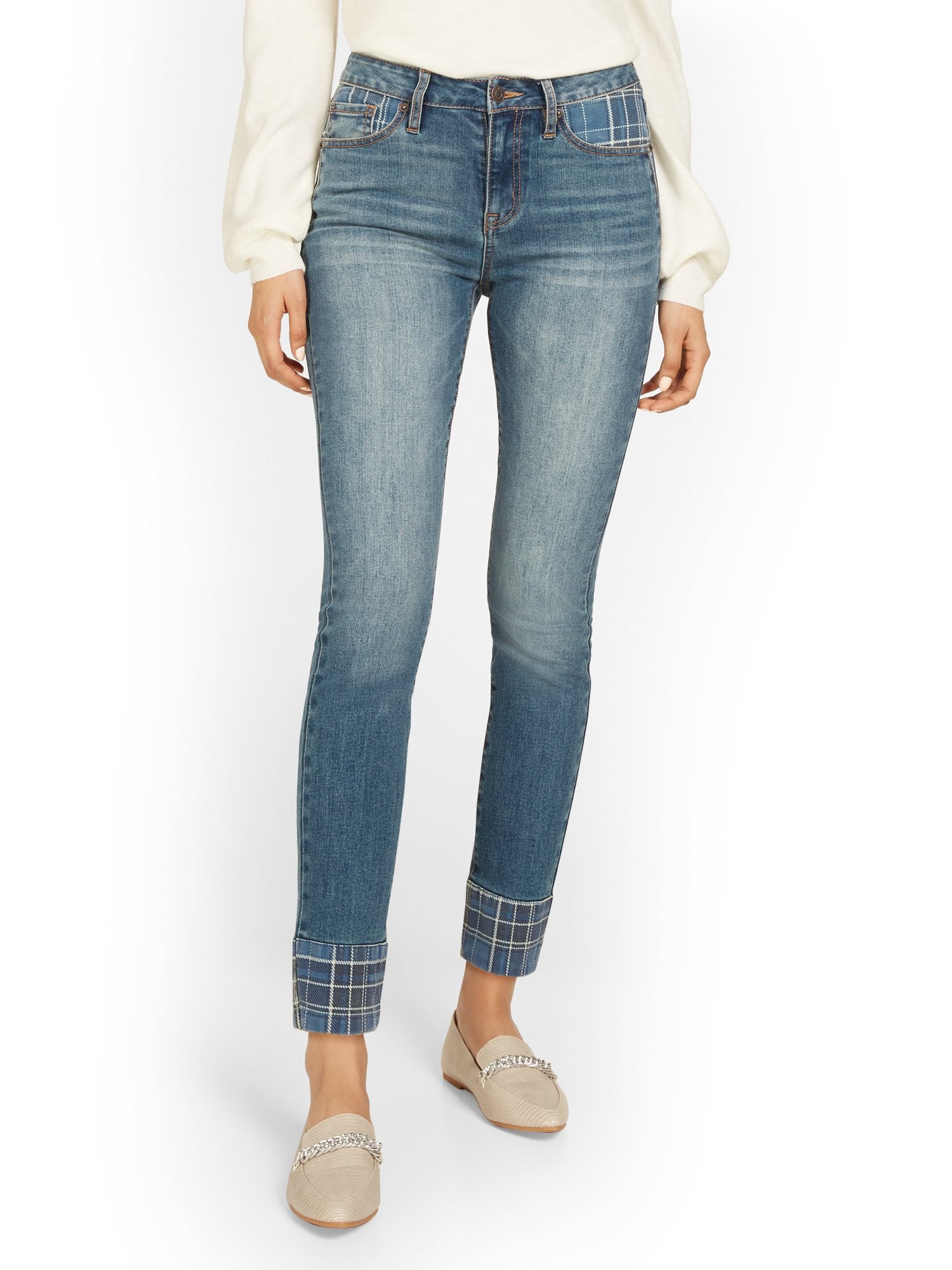 #color_MEDIUM BLUE WASH