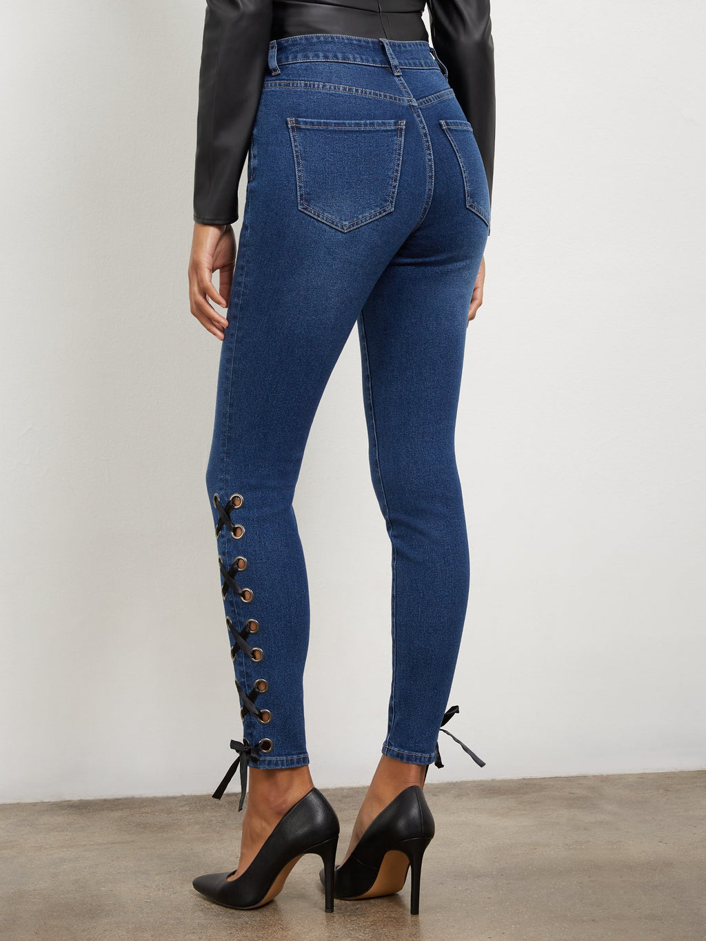 #color_MEDIUM BLUE WASH