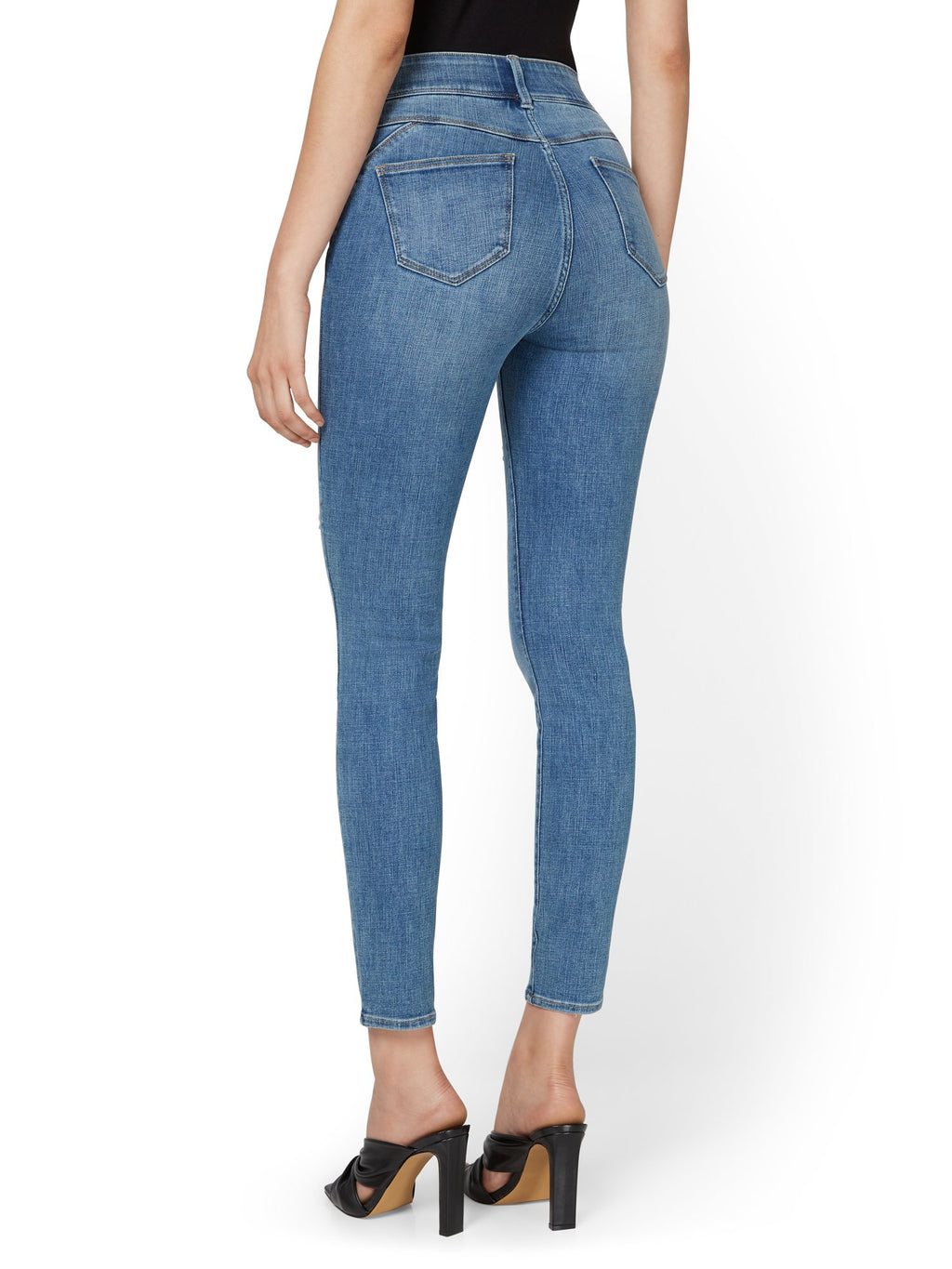 #color_MEDIUM BLUE WASH