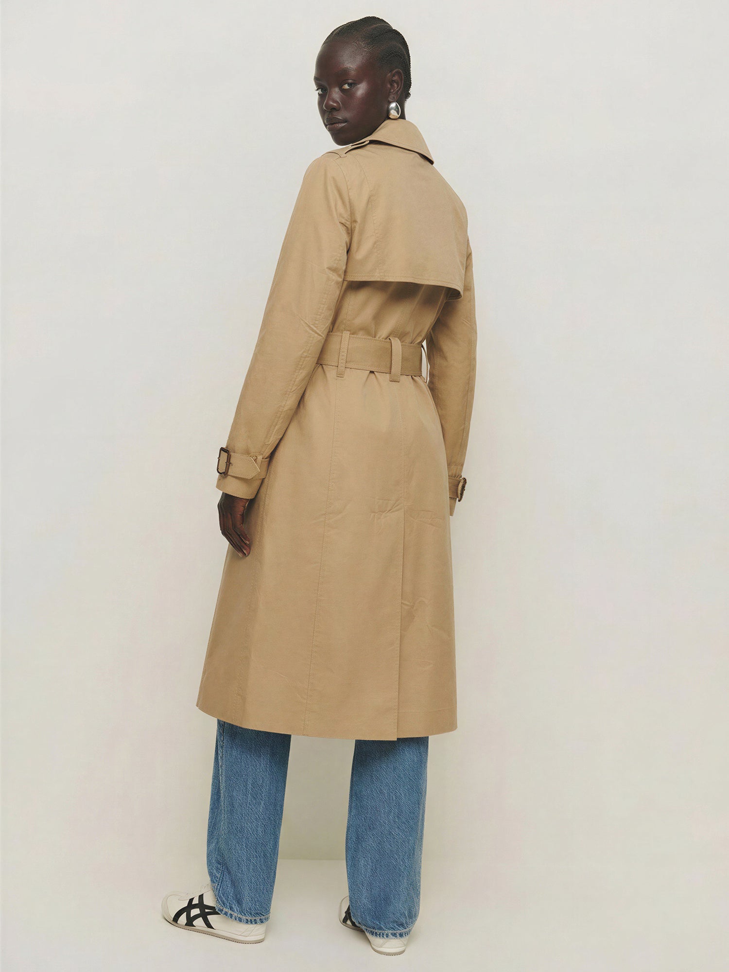 Classic Double Breasted Trench Coat With Modern Functionality