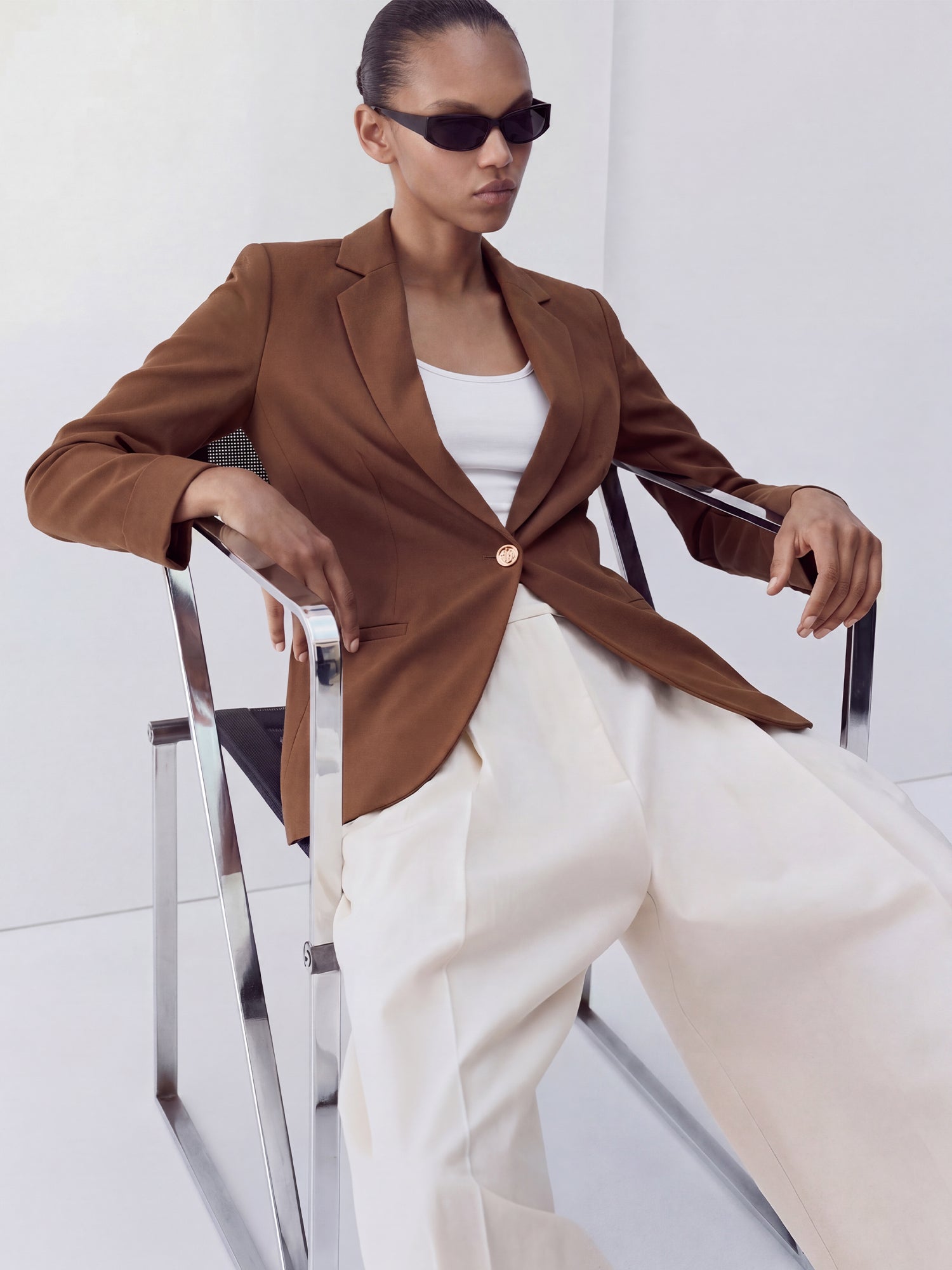#color_BROWN