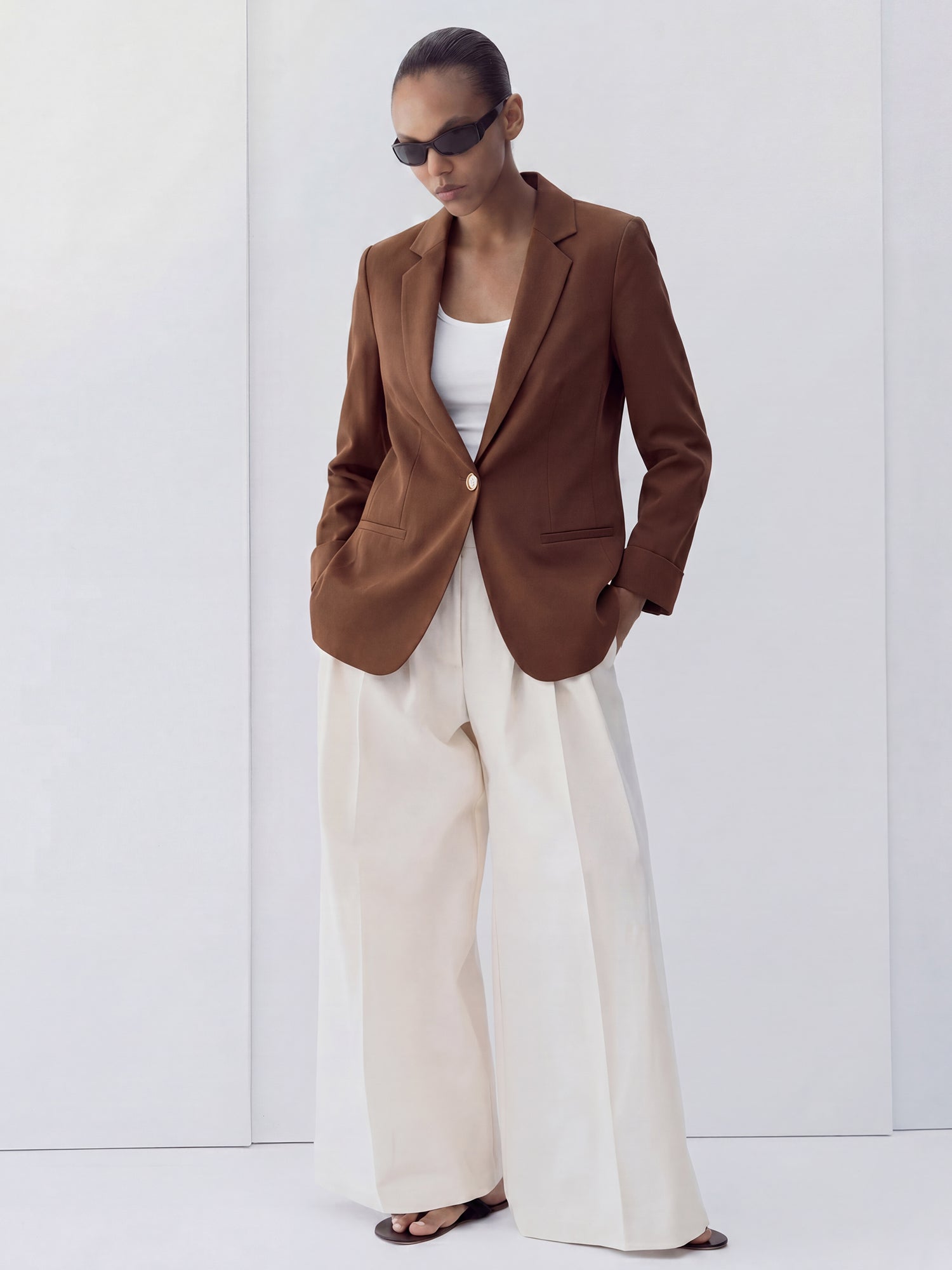 #color_BROWN