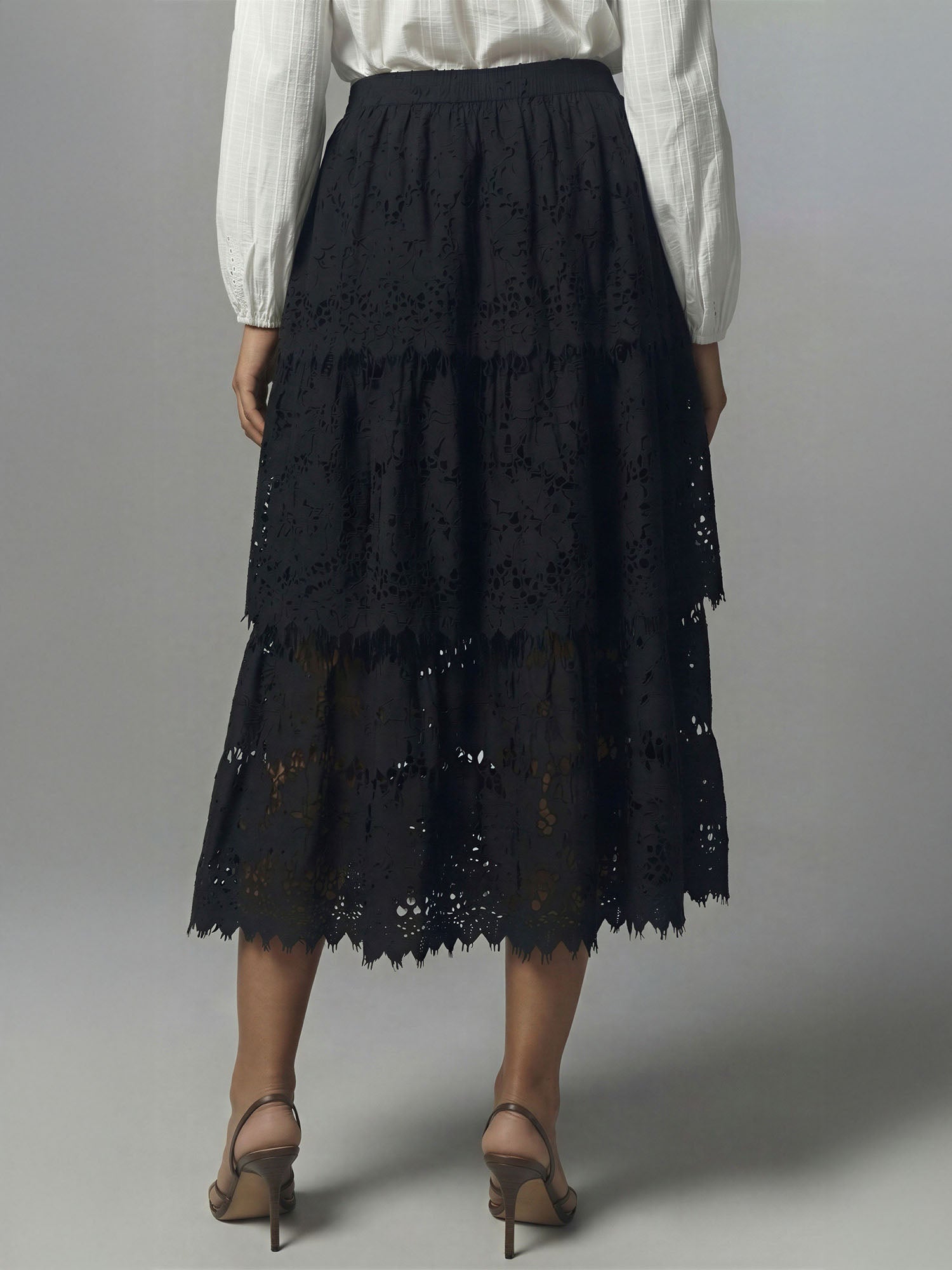 Tiered Lace Maxi Skirt – New York & Company
