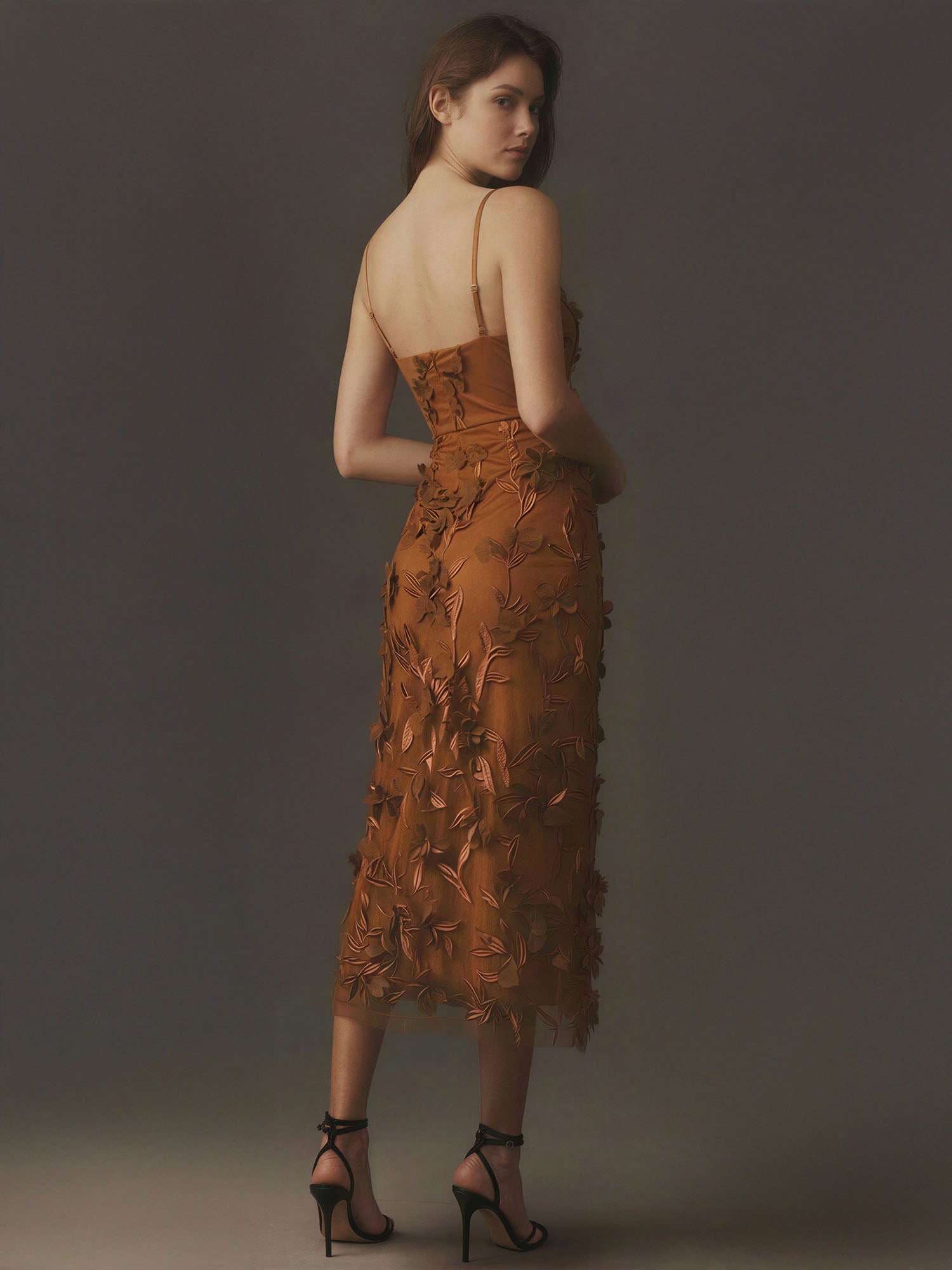 #color_BROWN