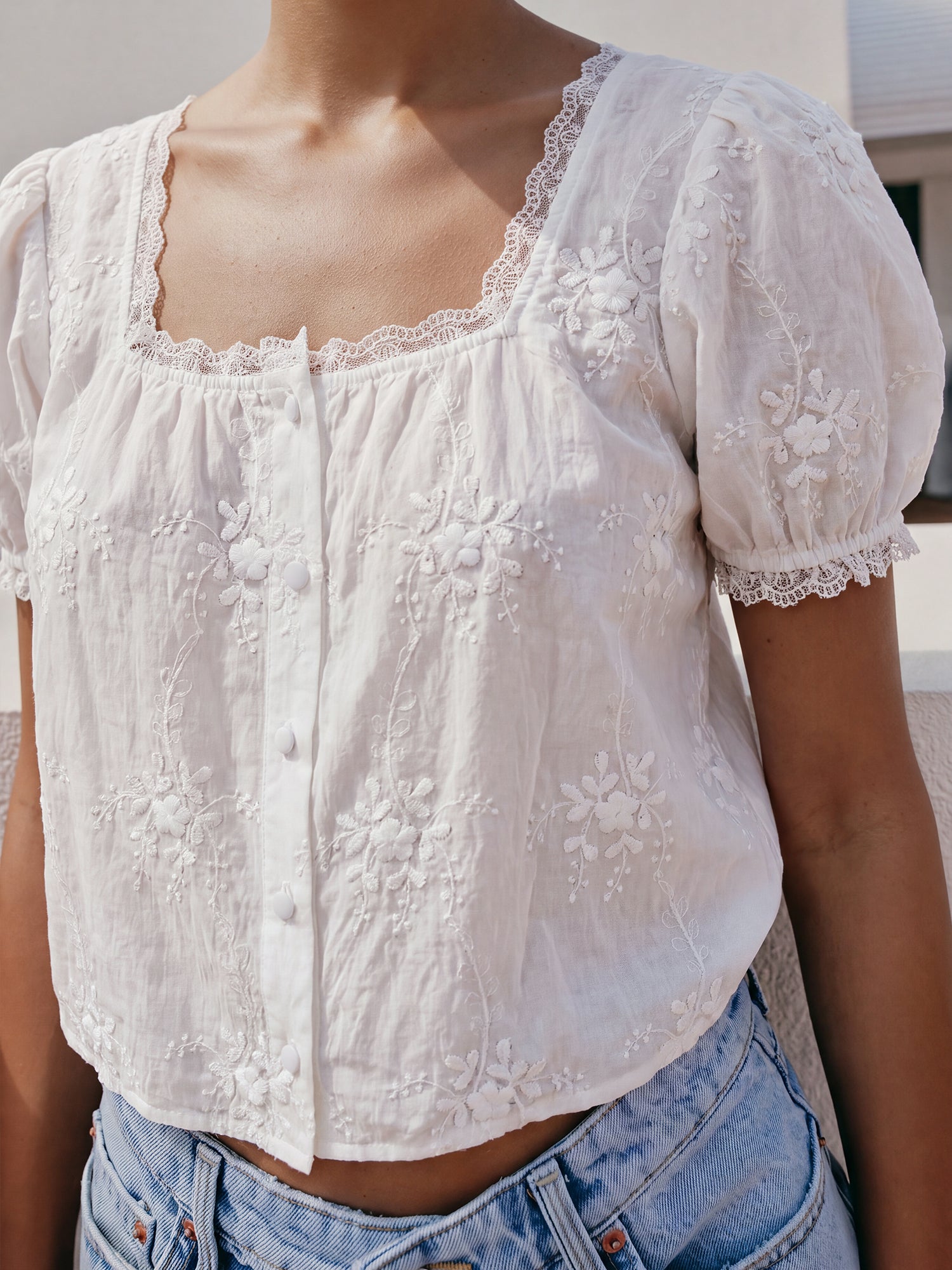 Short Sleeves Peasant Square Neck Button Blouse – New York & Company