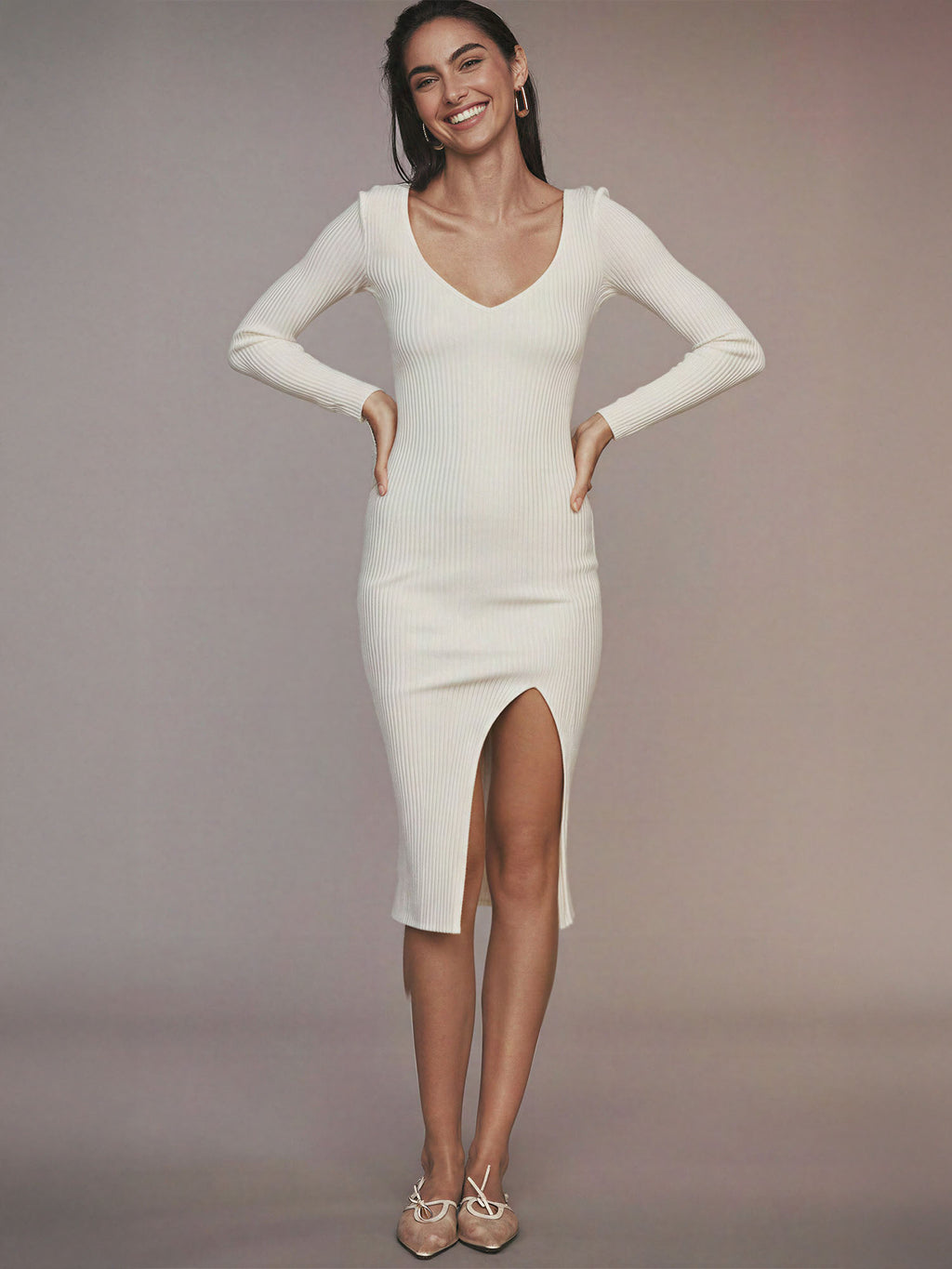 V Neck Knit Bodycon Slit Midi Dress - Medium / Black