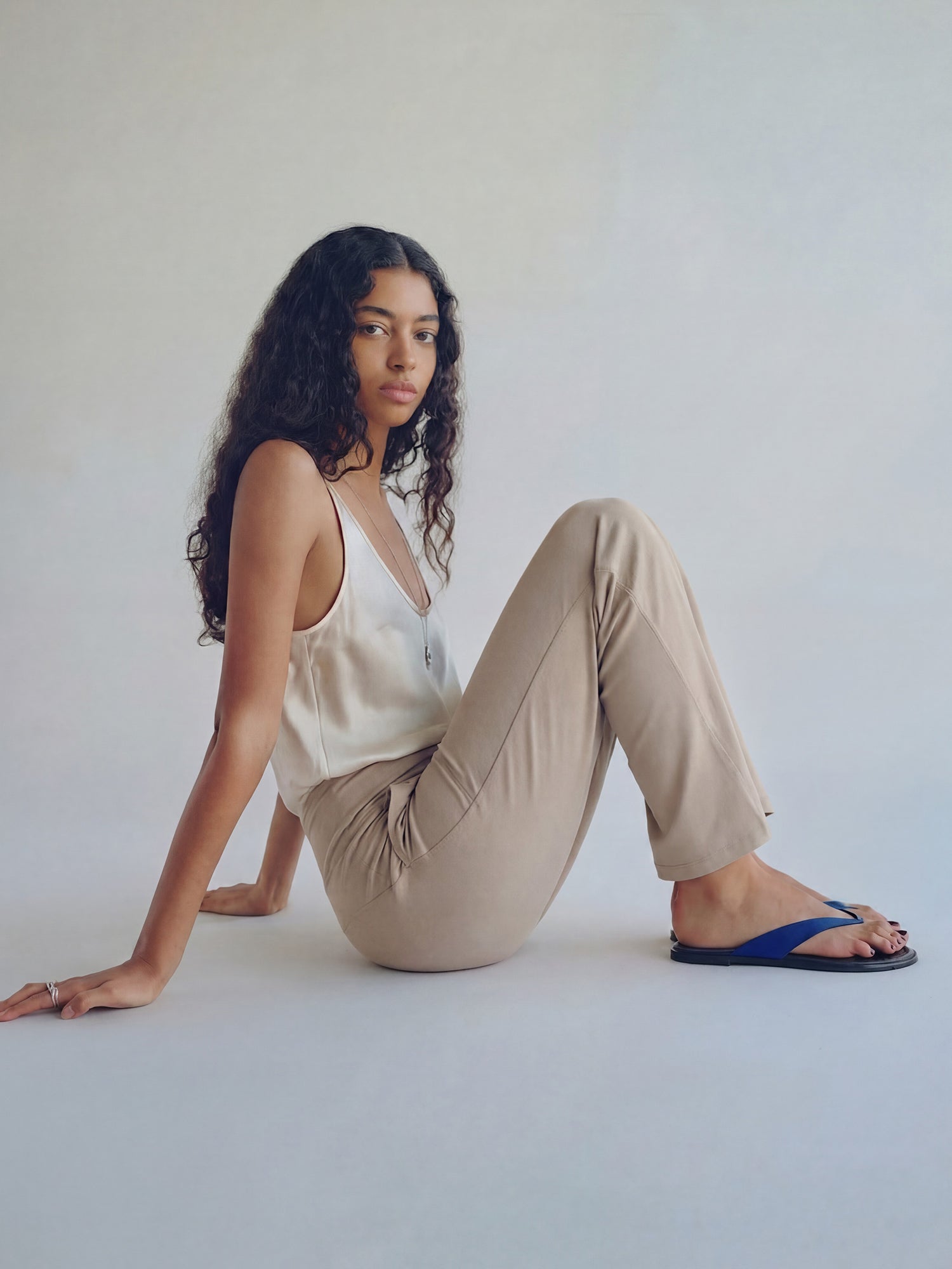 #color_TAUPE