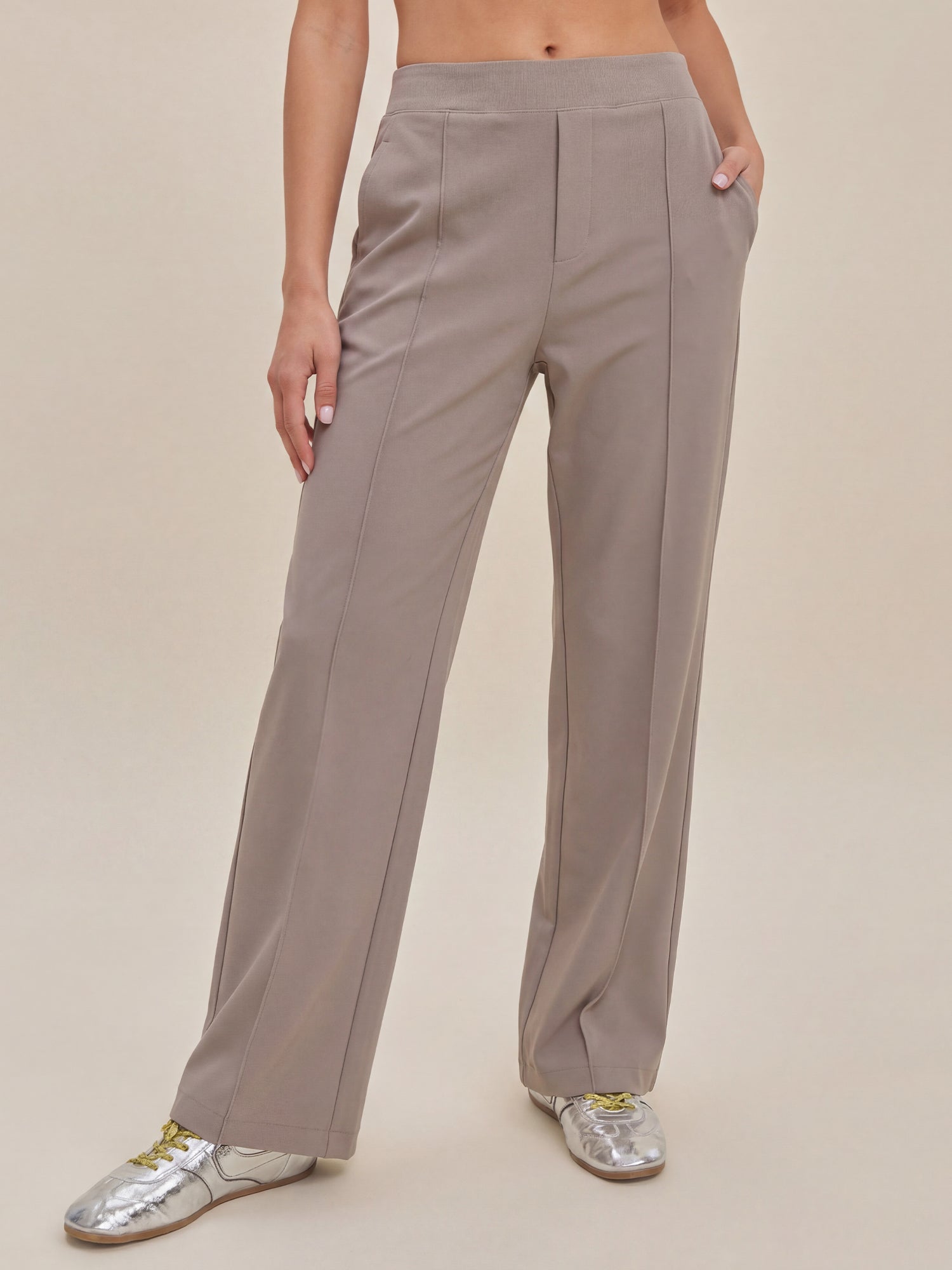 Crinkle Woven Straight Leg Pull On Pant – New York & Company
