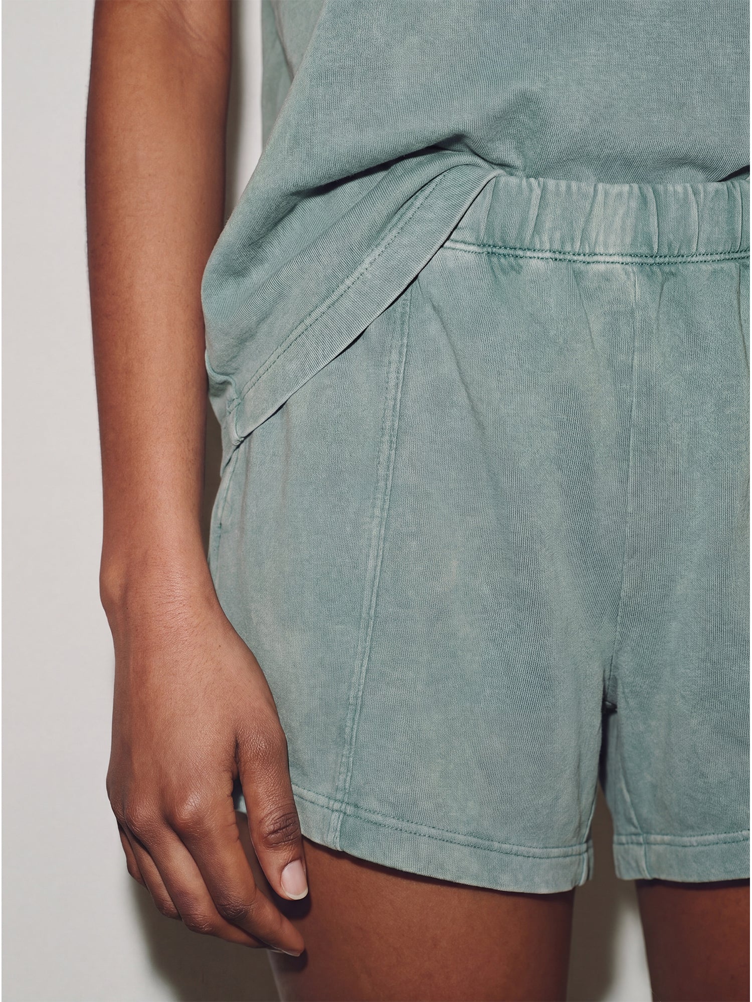 #color_TEAL GREEN