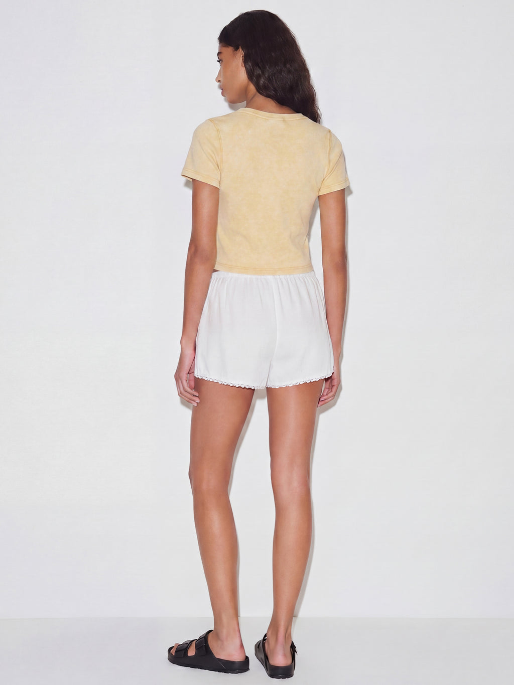 #color_YELLOW