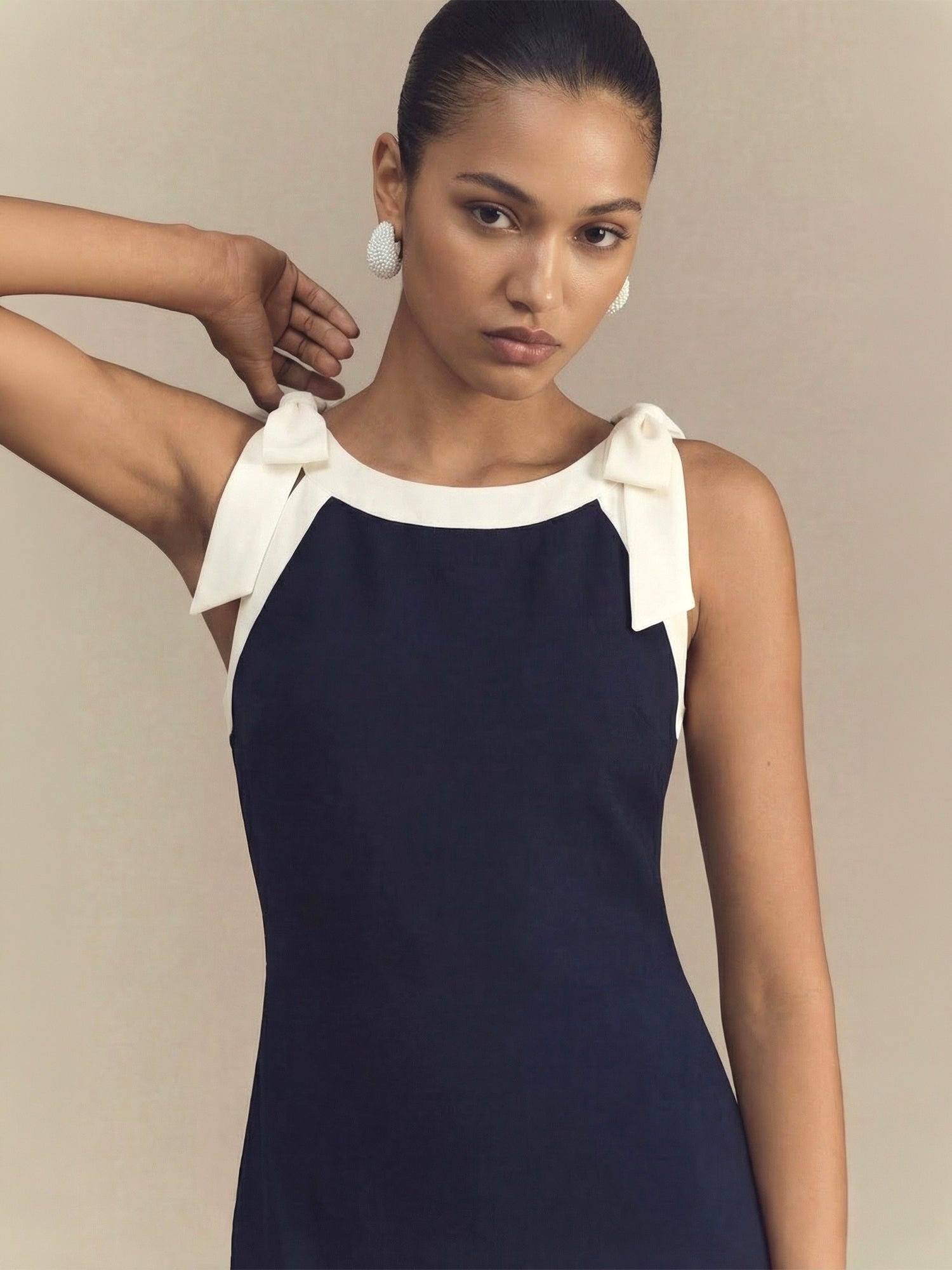 bow shoulder midi dress Sleeveless Contrast Trim Halter Neck Bow Shoulder Midi Dress - MEDIUM / BLUE