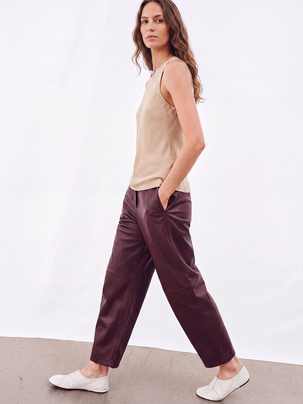 #color_TAUPE