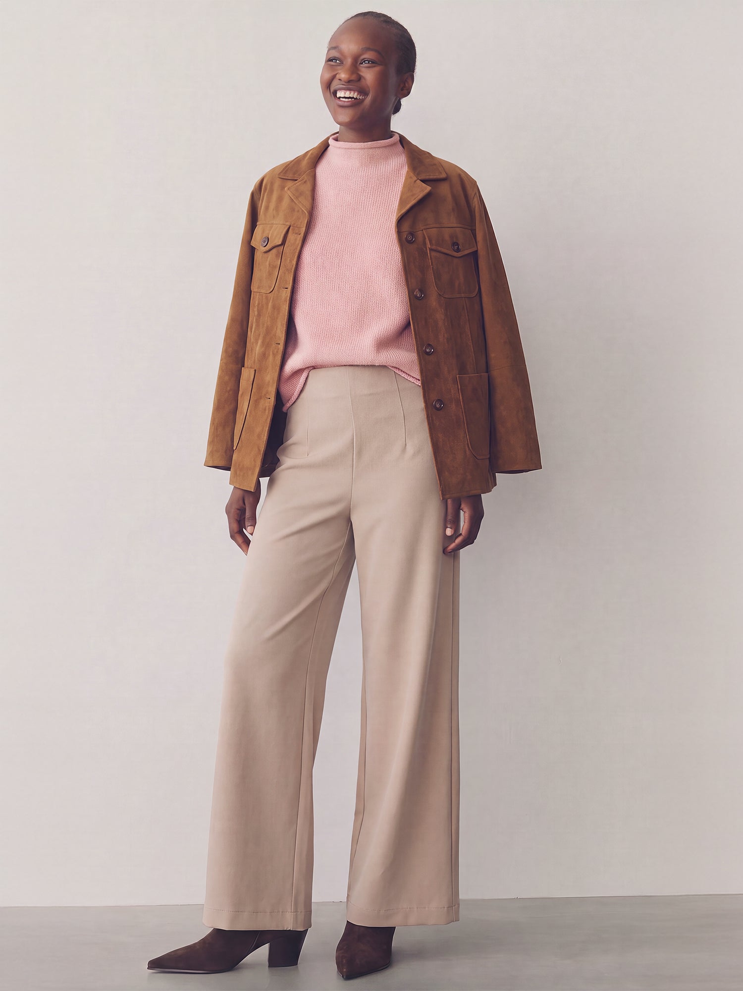 #color_TAUPE
