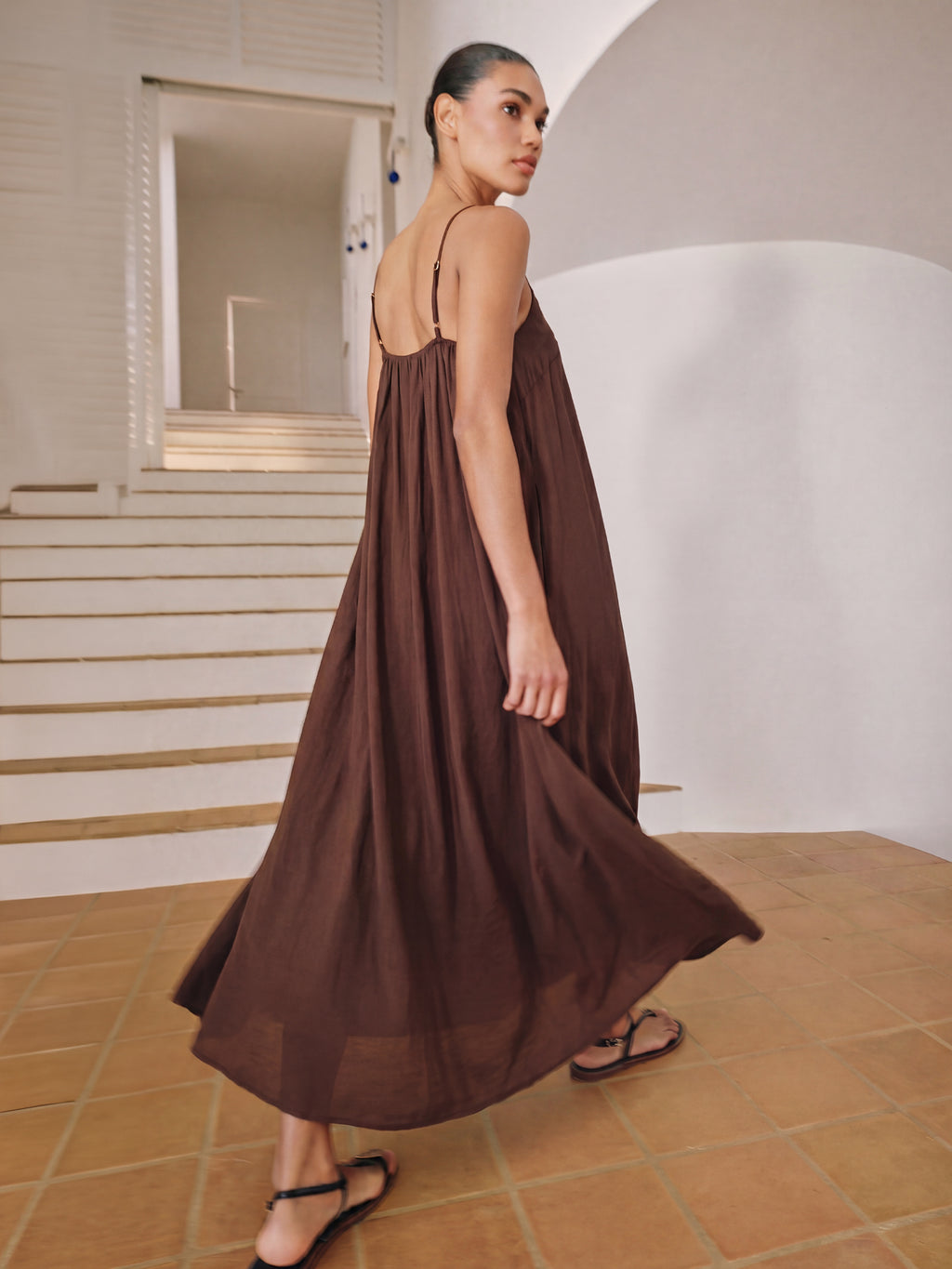 #color_BROWN