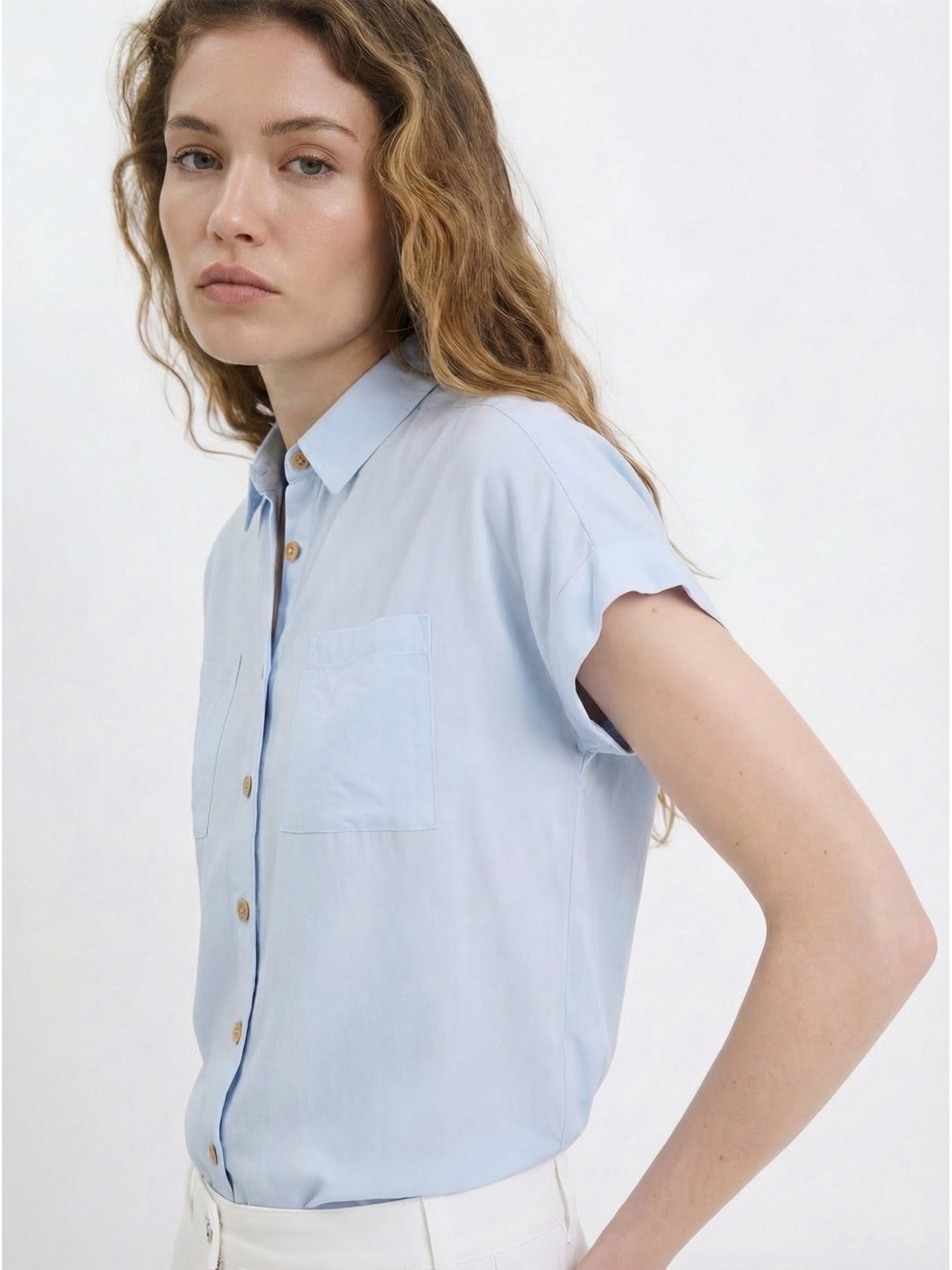 Short Sleeve Two Pocket Linen Blend Button Down Shirt – New York