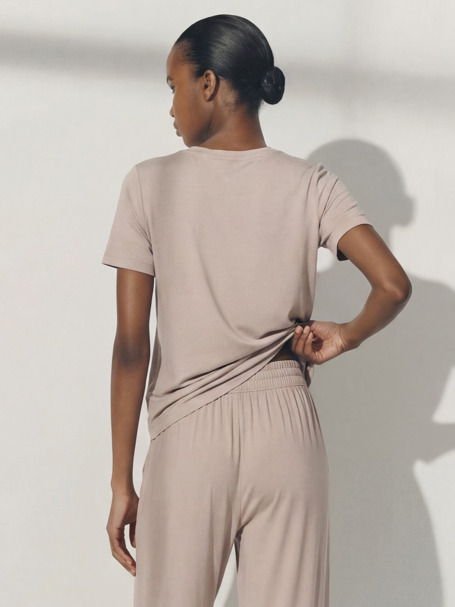 #color_TAUPE