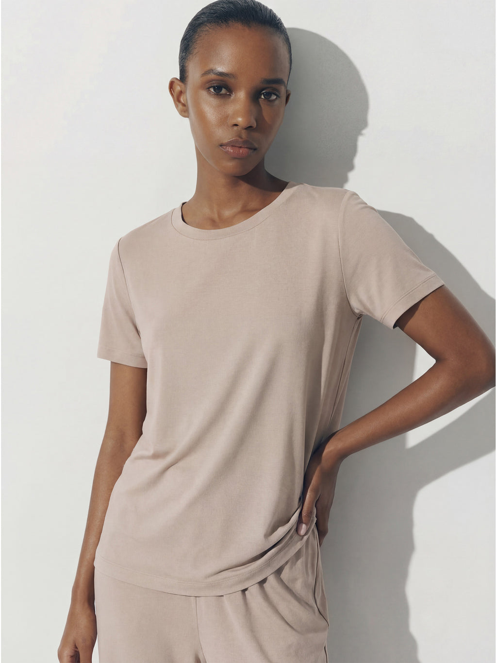 #color_TAUPE